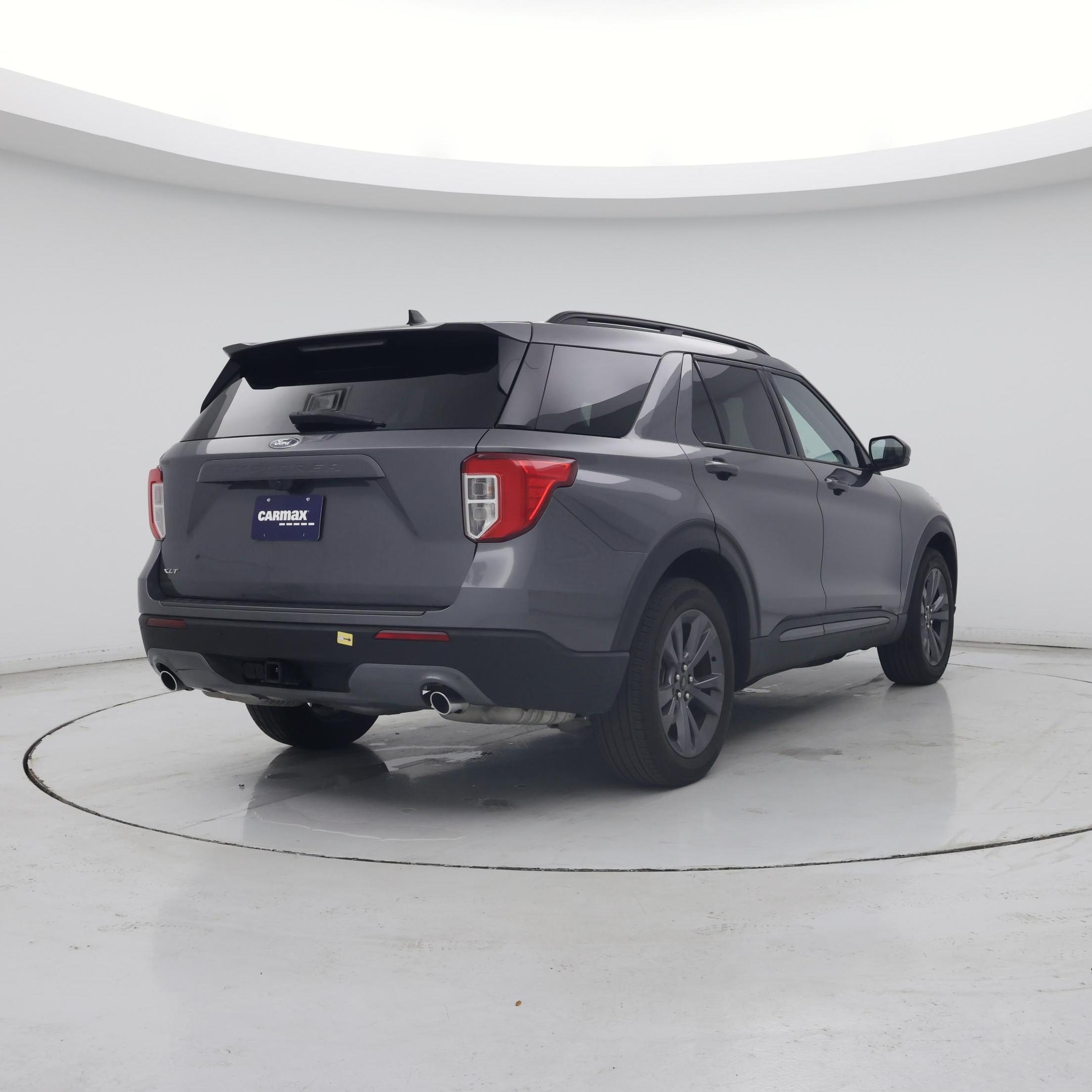 Thumbnail: 2023 Ford Explorer - 8