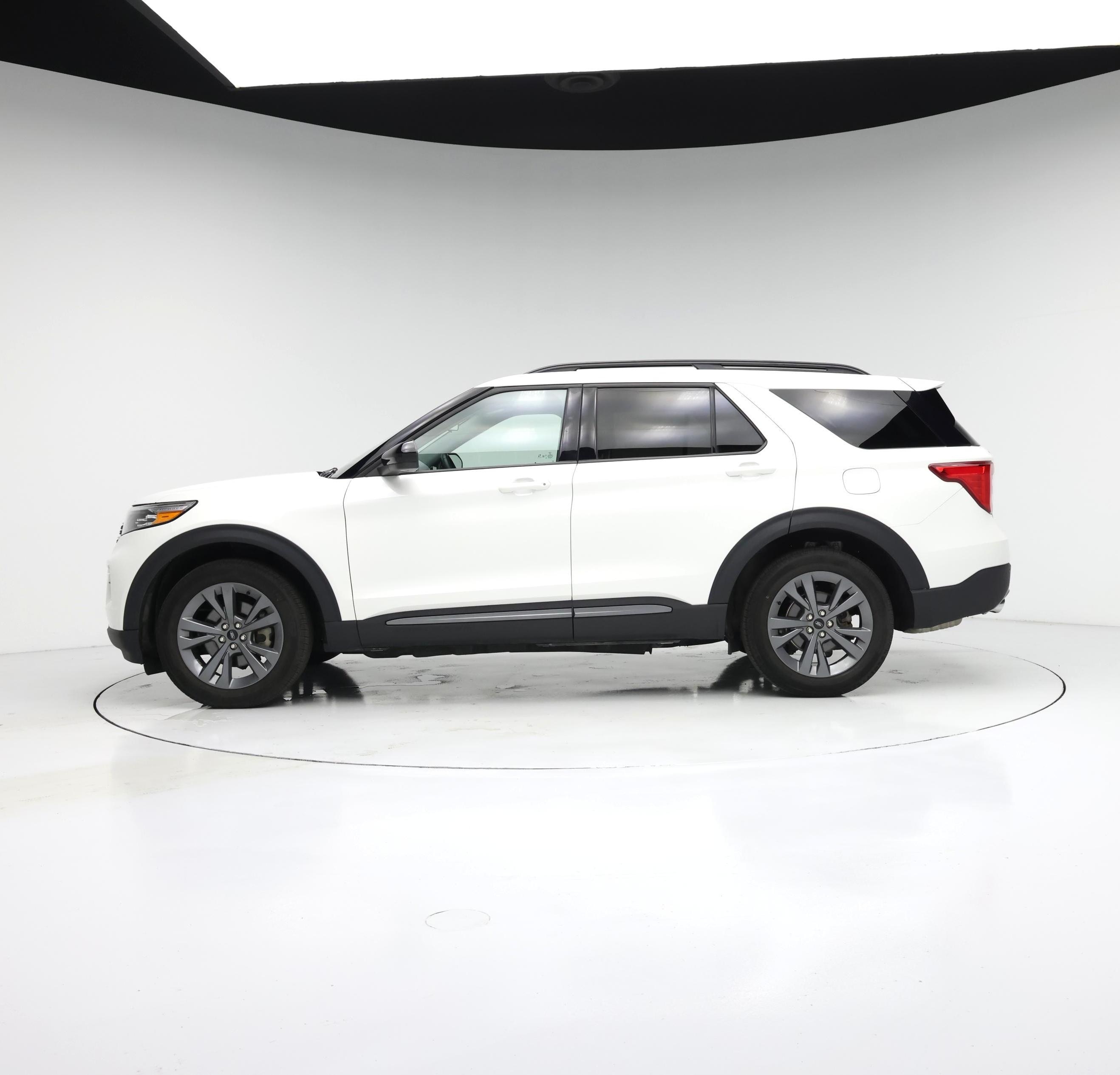 Thumbnail: 2024 Ford Explorer - 3