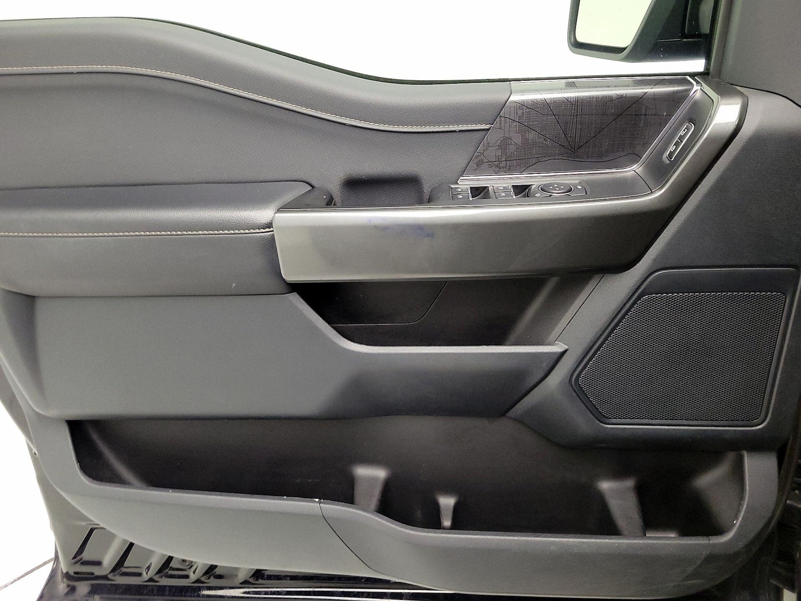 2023 Ford F-150 XLT - Photo 13