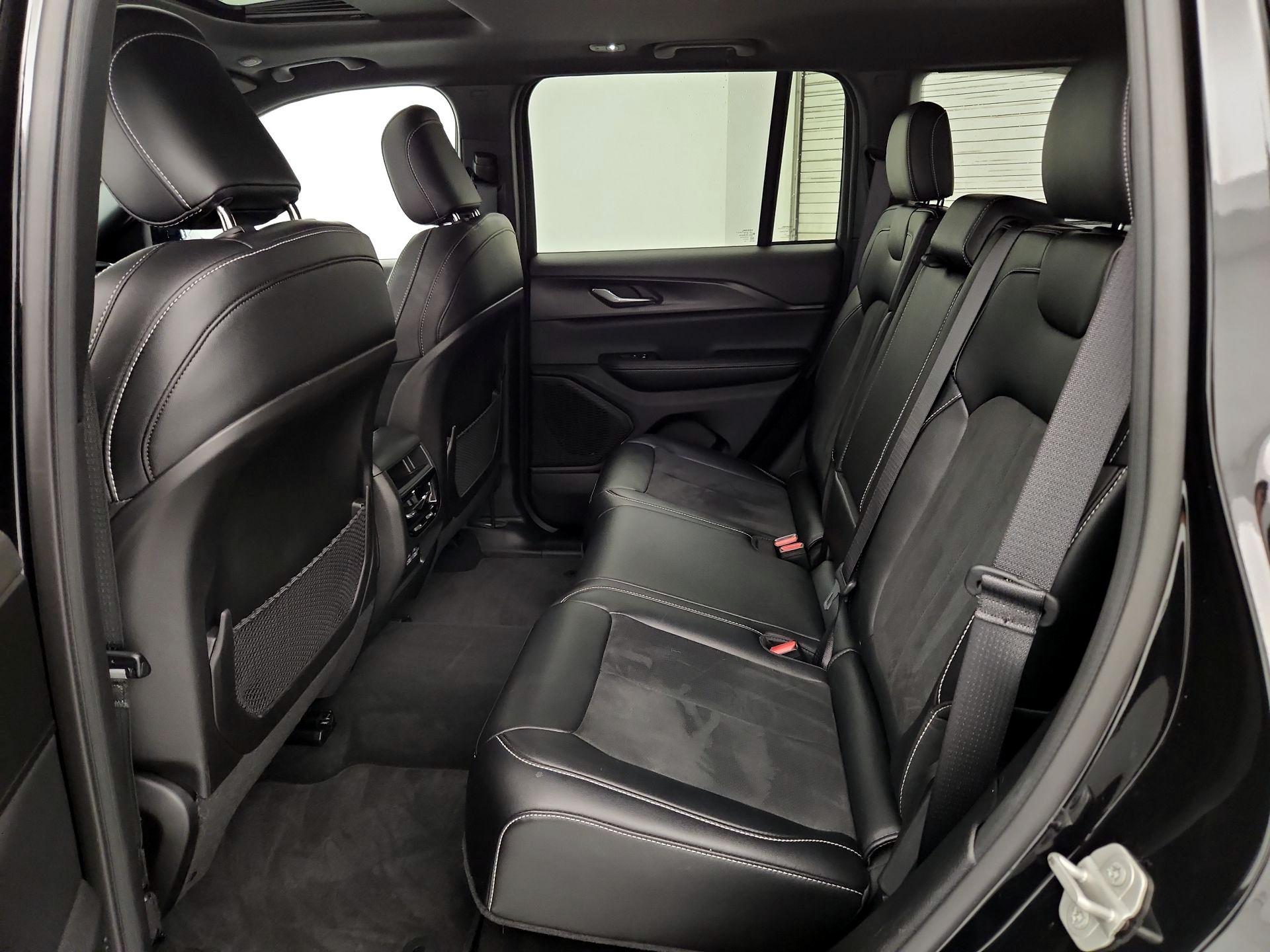Thumbnail: 2024 Jeep Grand Cherokee - 20