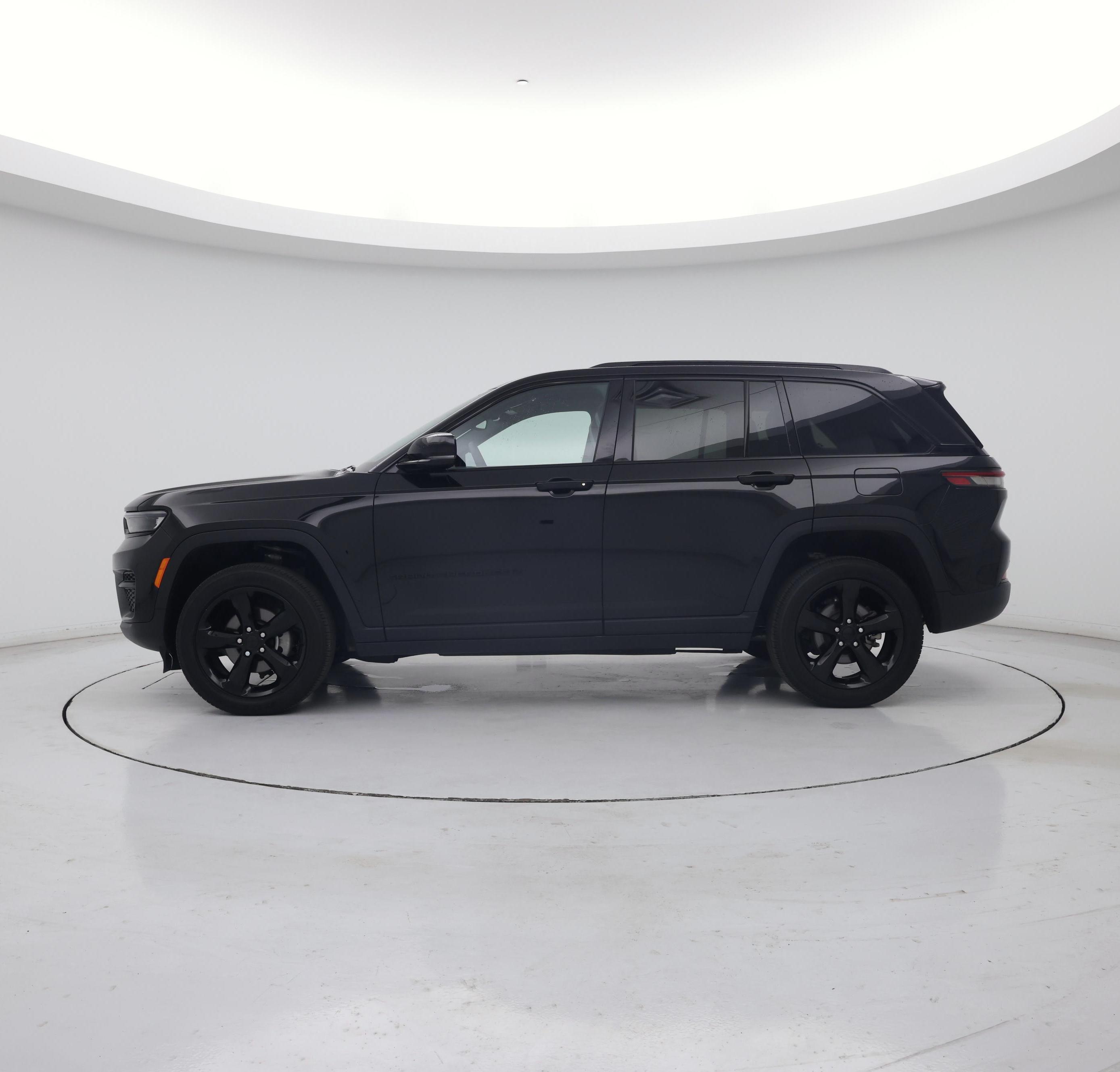 Thumbnail: 2024 Jeep Grand Cherokee - 3