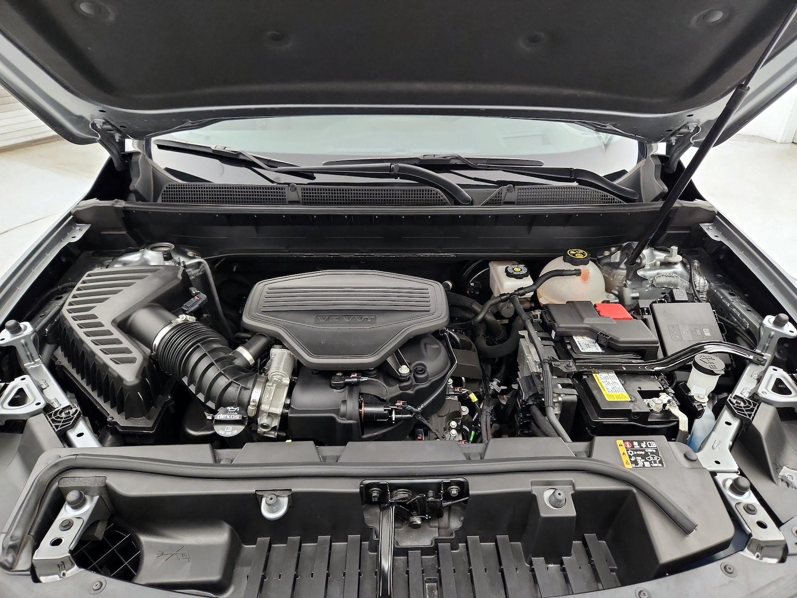 2023 GMC Acadia SLT - Photo 24
