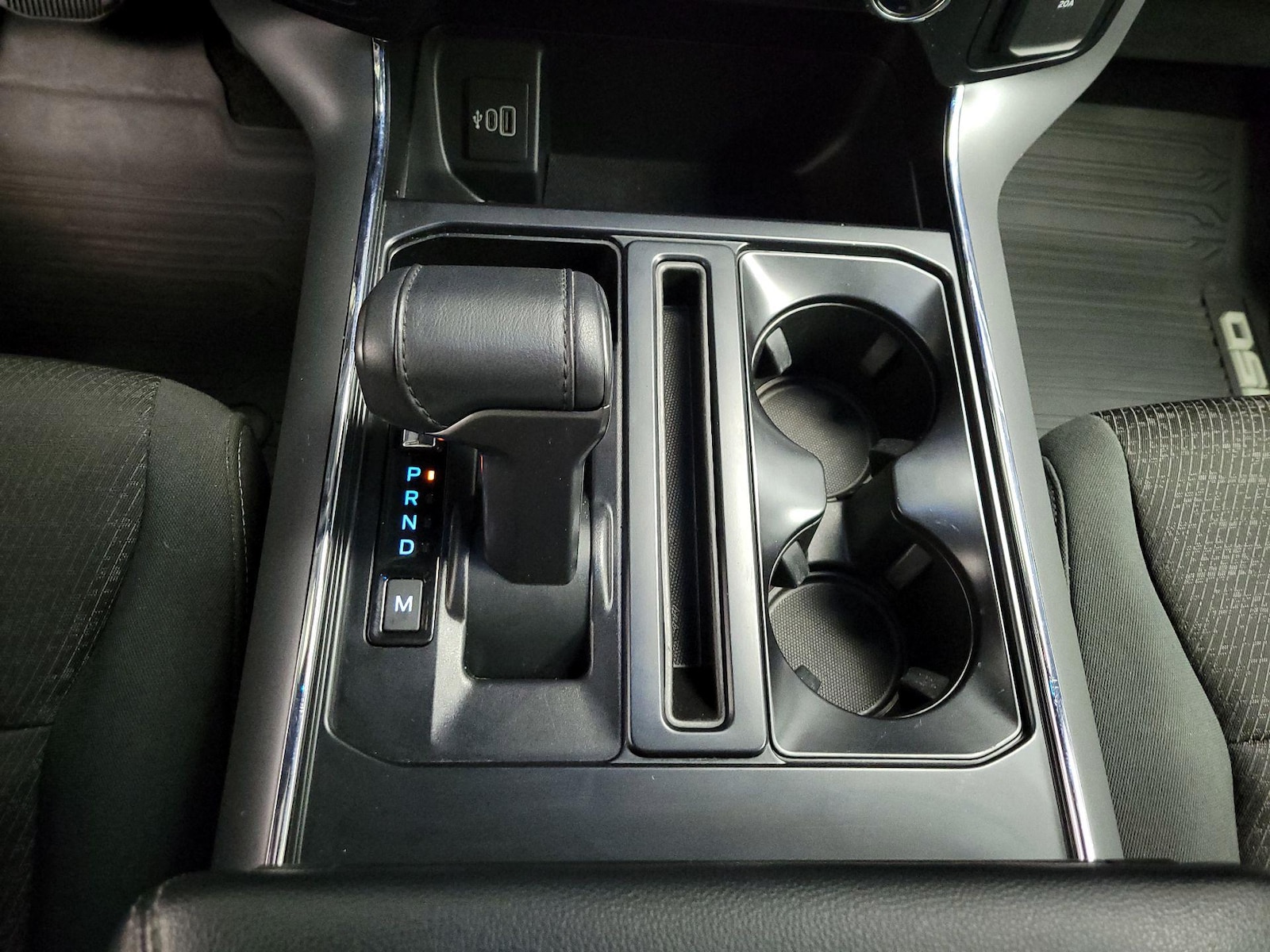 2025 Ford F-150 XLT - Photo 18