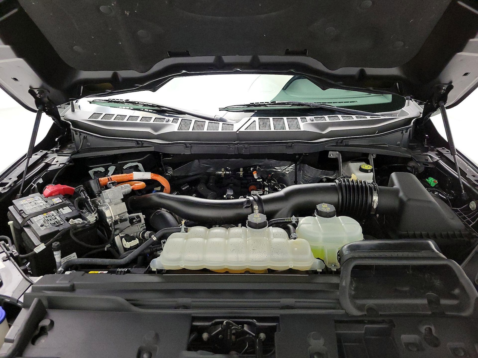 2025 Ford F-150 XLT - Photo 22
