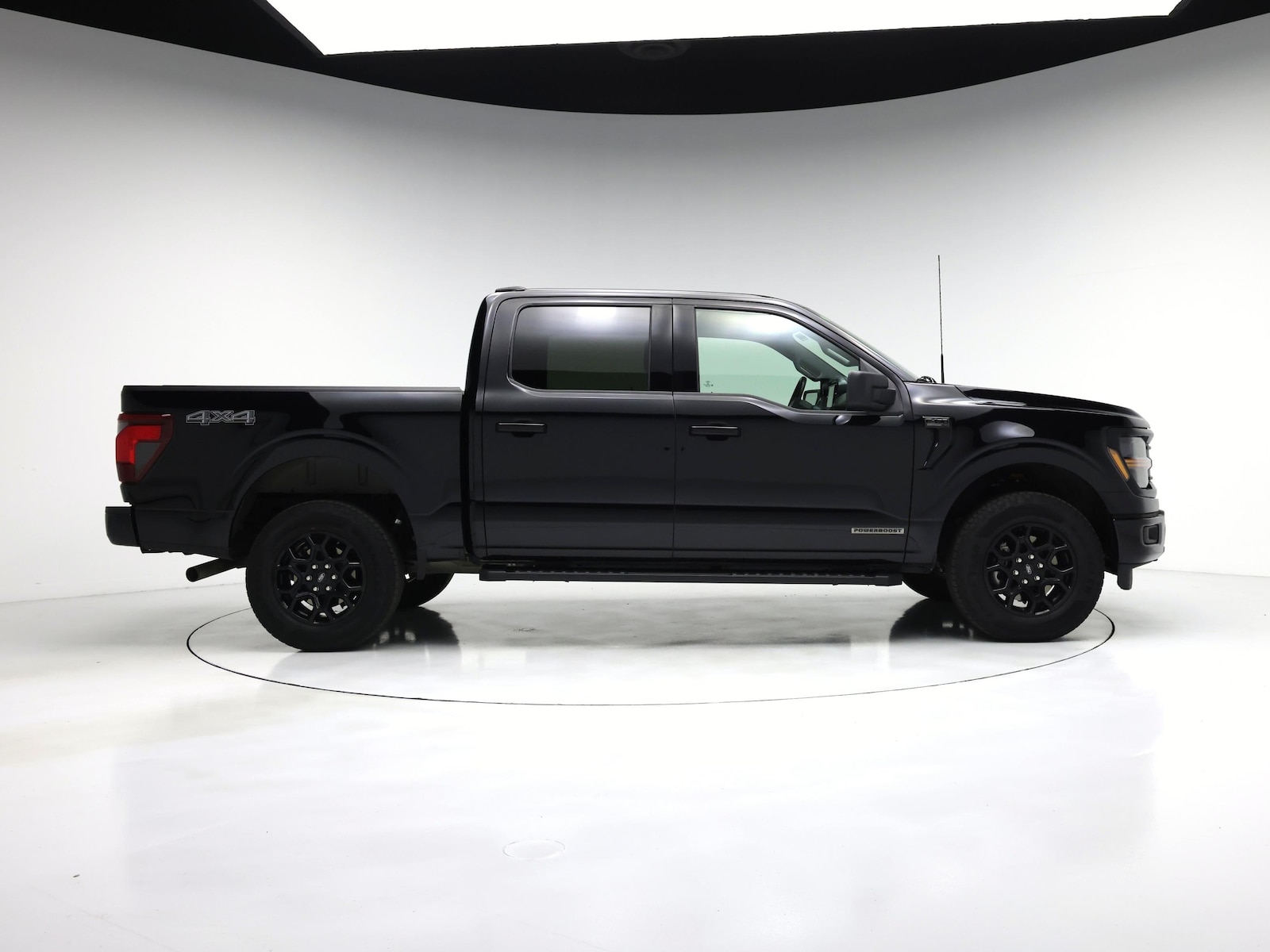 2025 Ford F-150 XLT - Photo 8