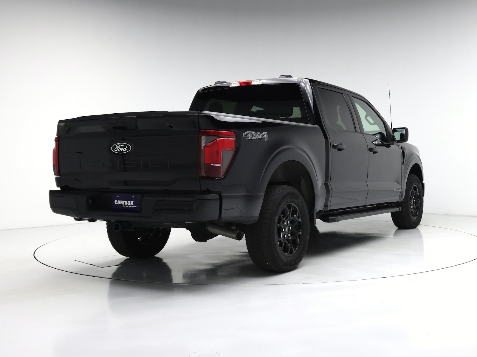 2025 Ford F-150 XLT - Photo 9