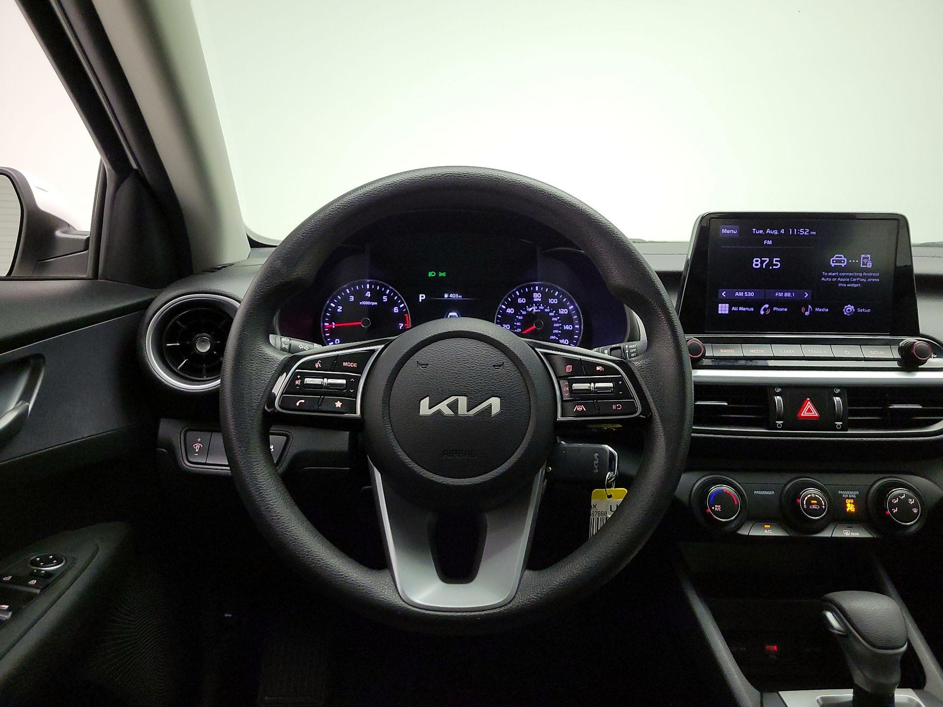 Thumbnail: 2022 Kia Forte - 10