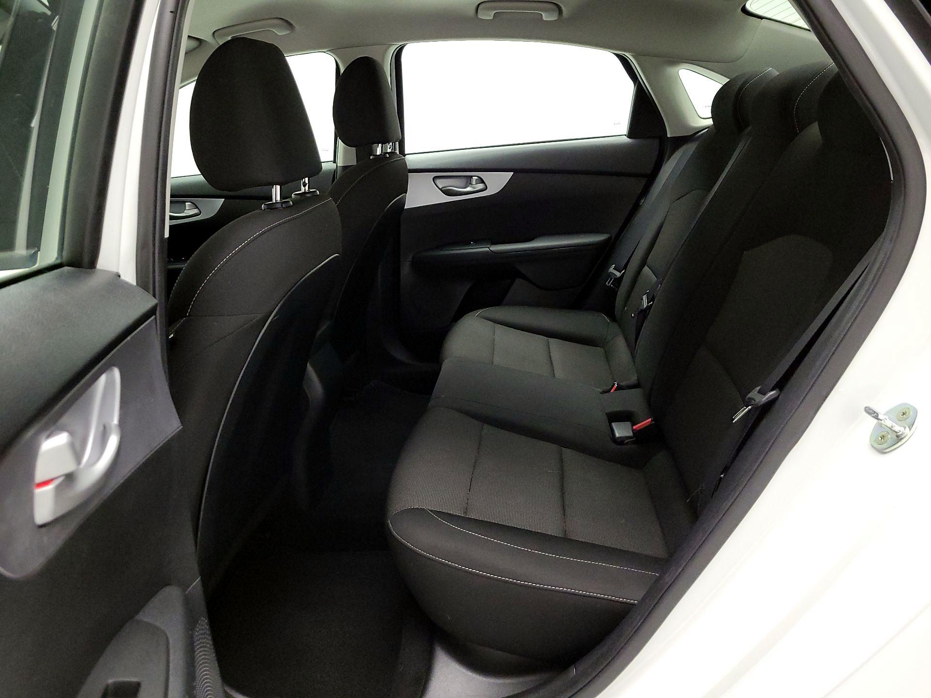 Thumbnail: 2022 Kia Forte - 18