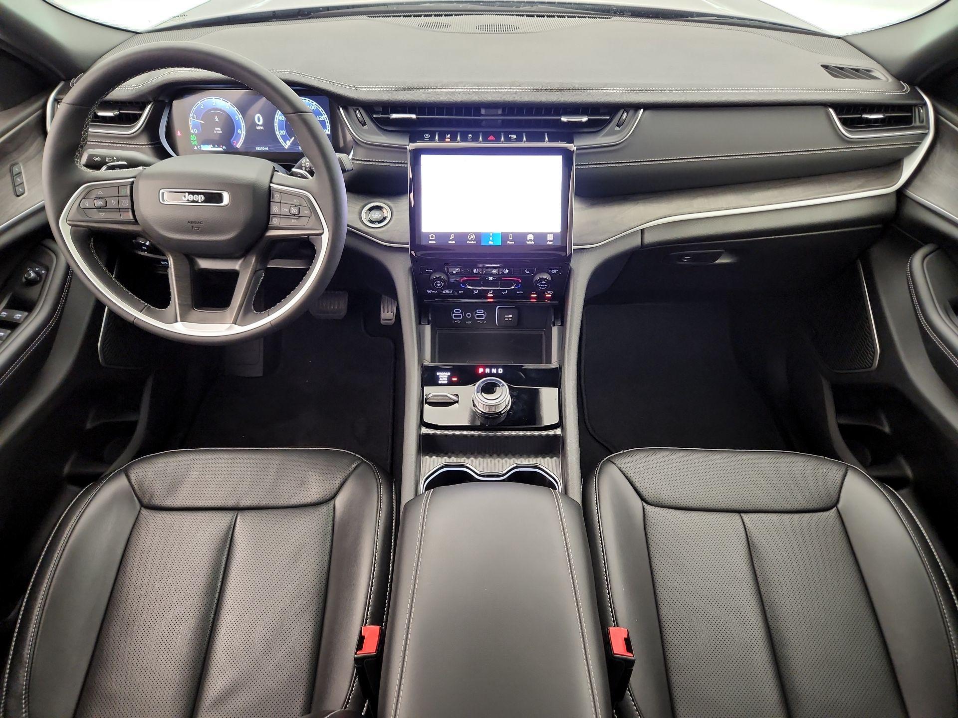 Thumbnail: 2024 Jeep Grand Cherokee - 9