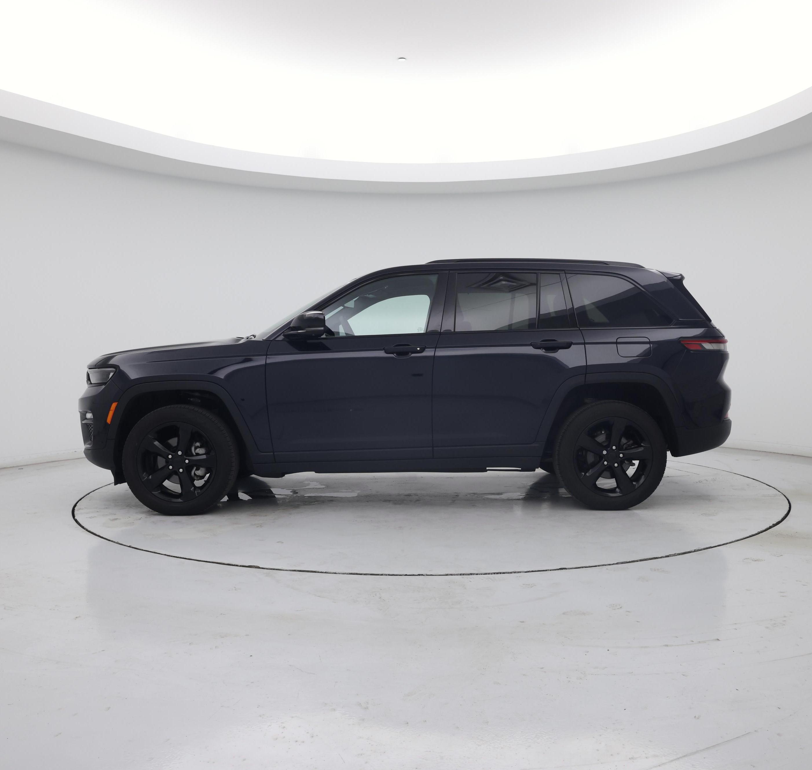 Thumbnail: 2024 Jeep Grand Cherokee - 3