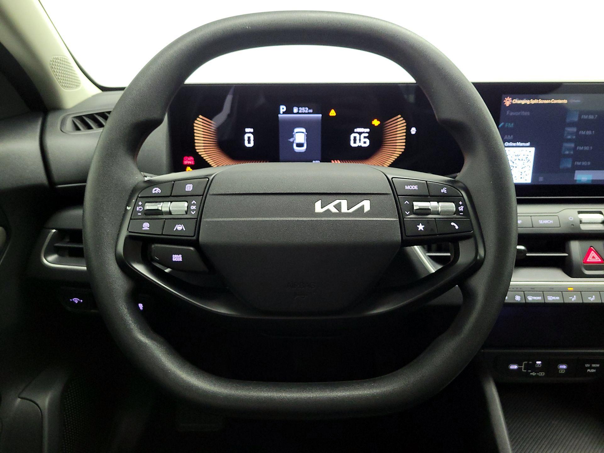 Thumbnail: 2025 Kia K4 - 10