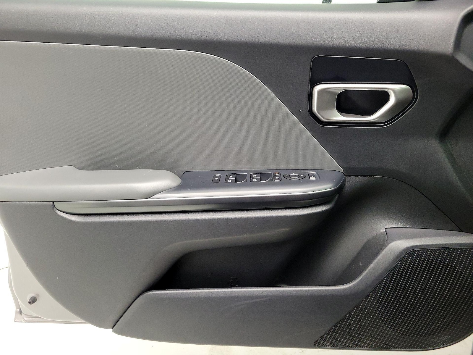 2025 Kia K4 LXS - Photo 13