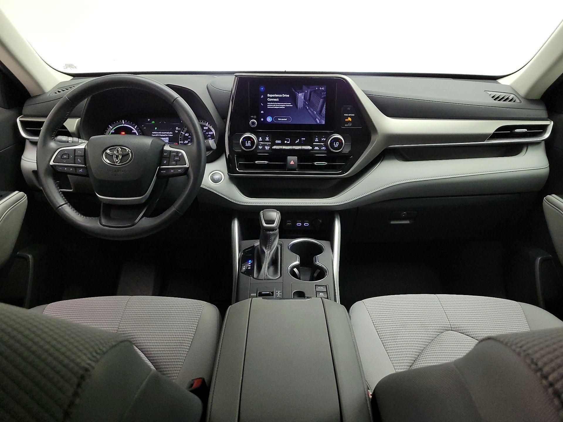 Thumbnail: 2024 Toyota Highlander - 9