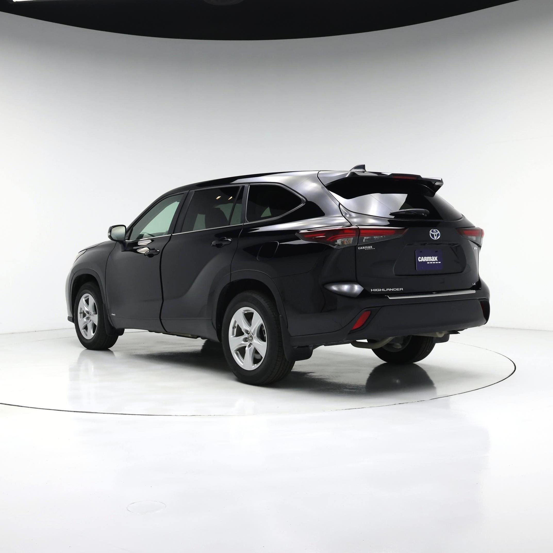 Thumbnail: 2024 Toyota Highlander - 2