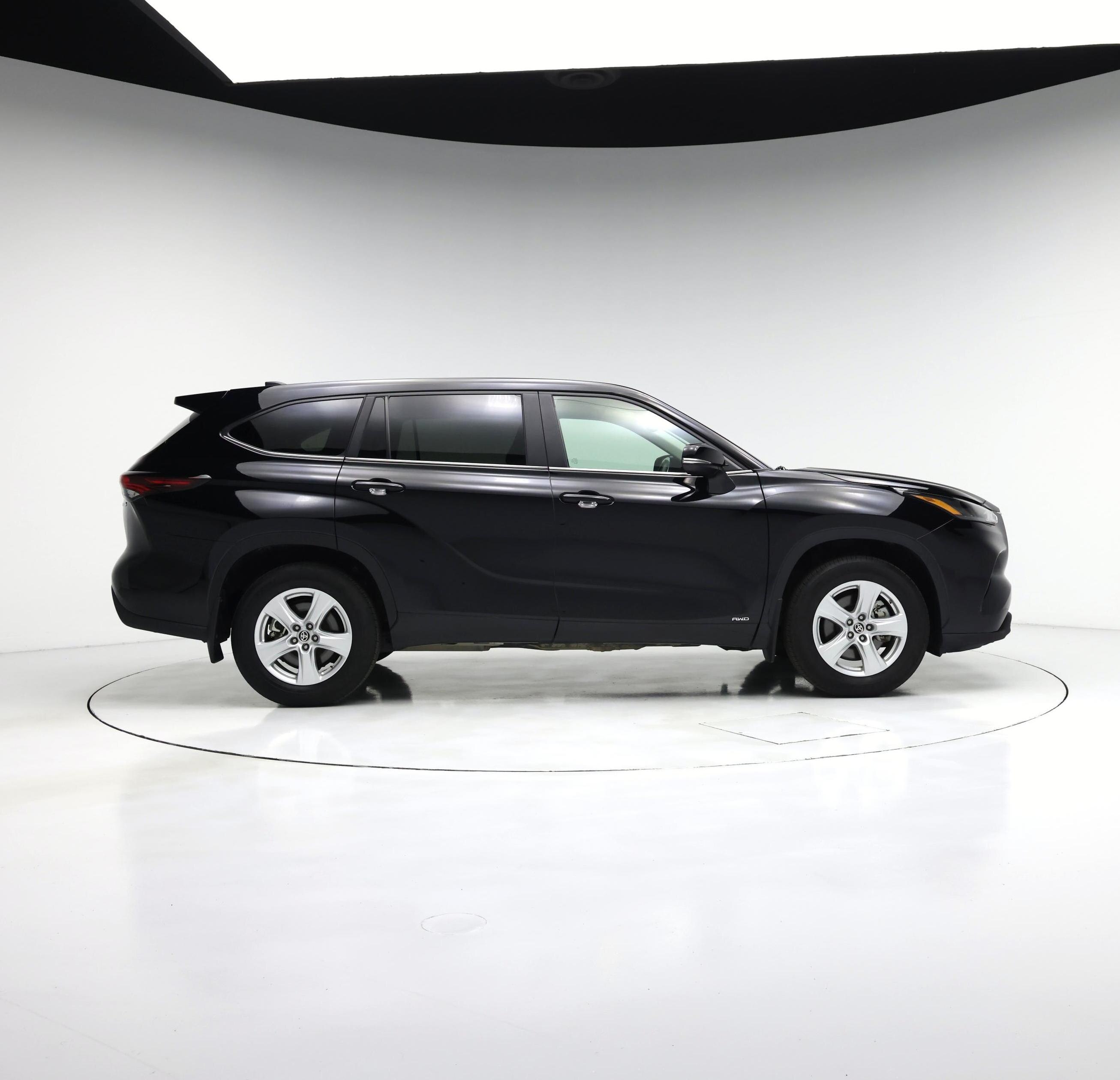 Thumbnail: 2024 Toyota Highlander - 7