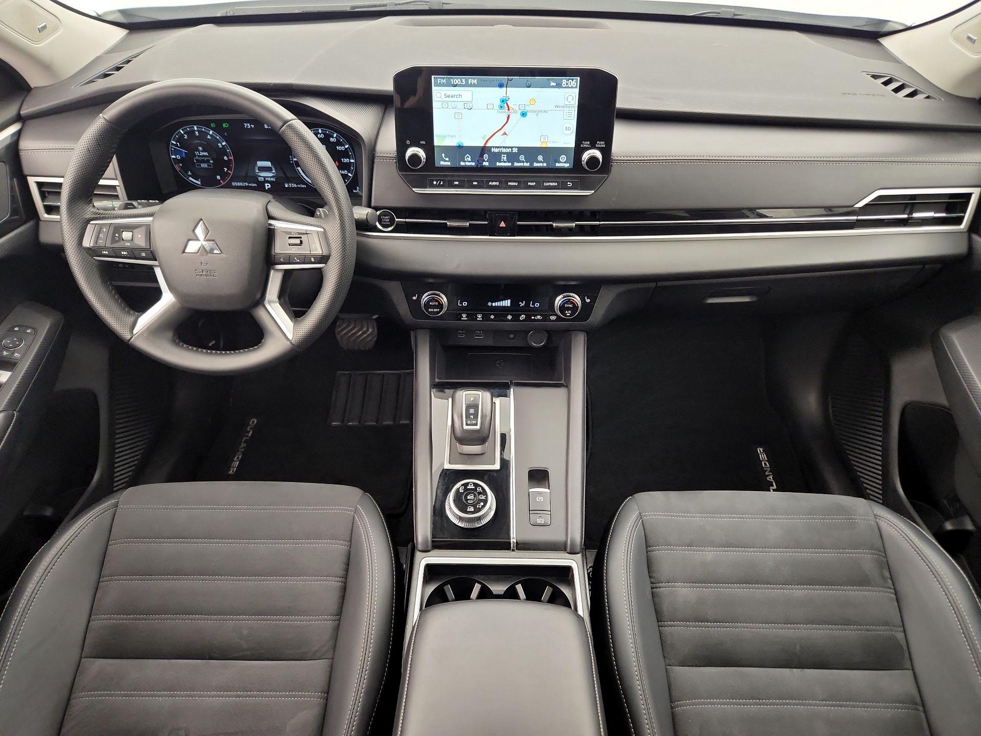 Thumbnail: 2024 Mitsubishi Outlander - 9