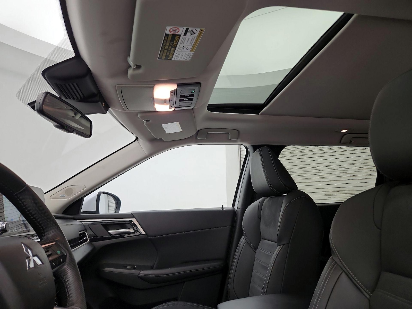 2024 Mitsubishi Outlander SE - Photo 21
