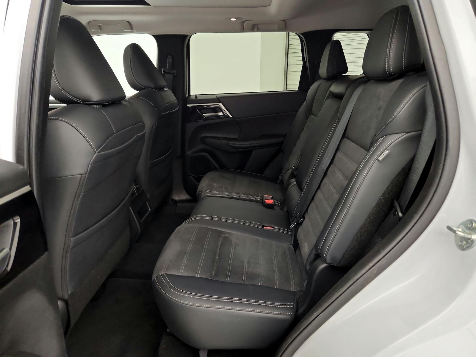 2024 Mitsubishi Outlander SE - Photo 22