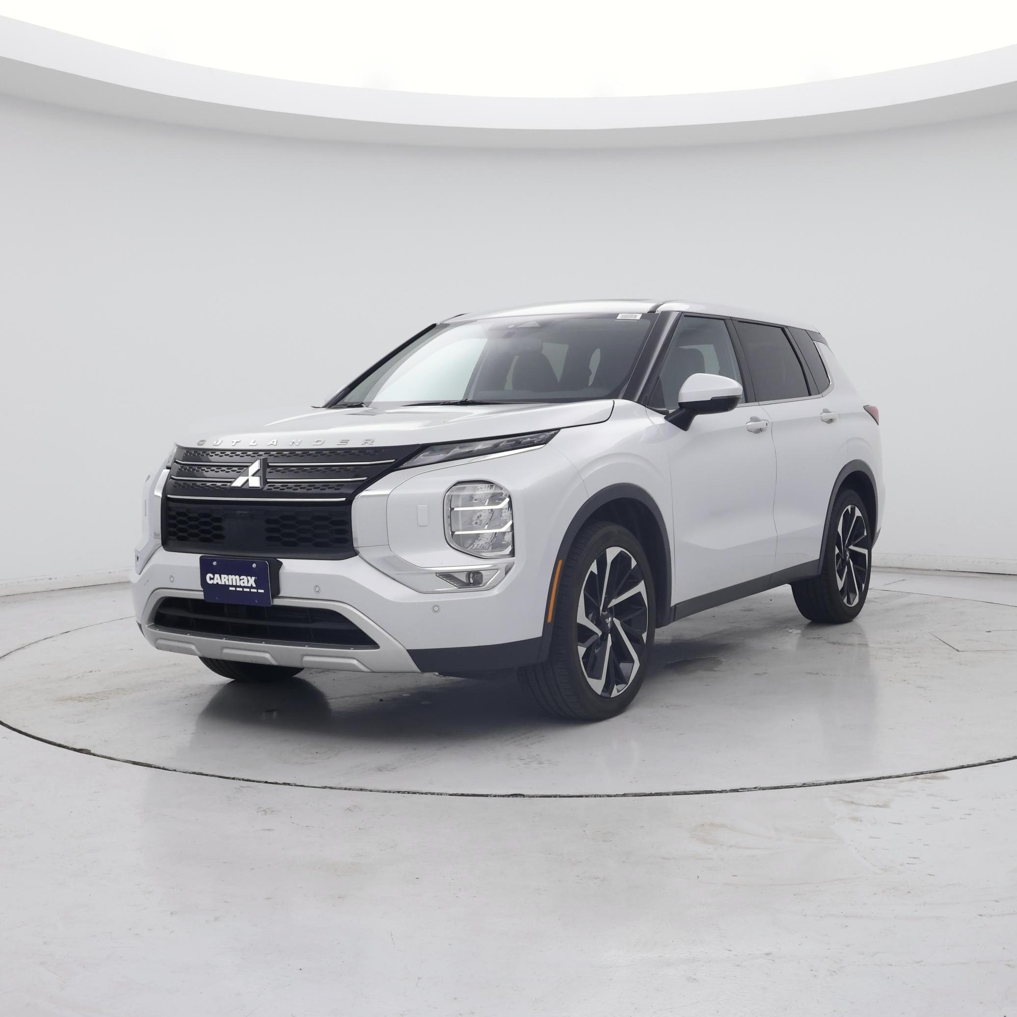 Thumbnail: 2024 Mitsubishi Outlander - 4