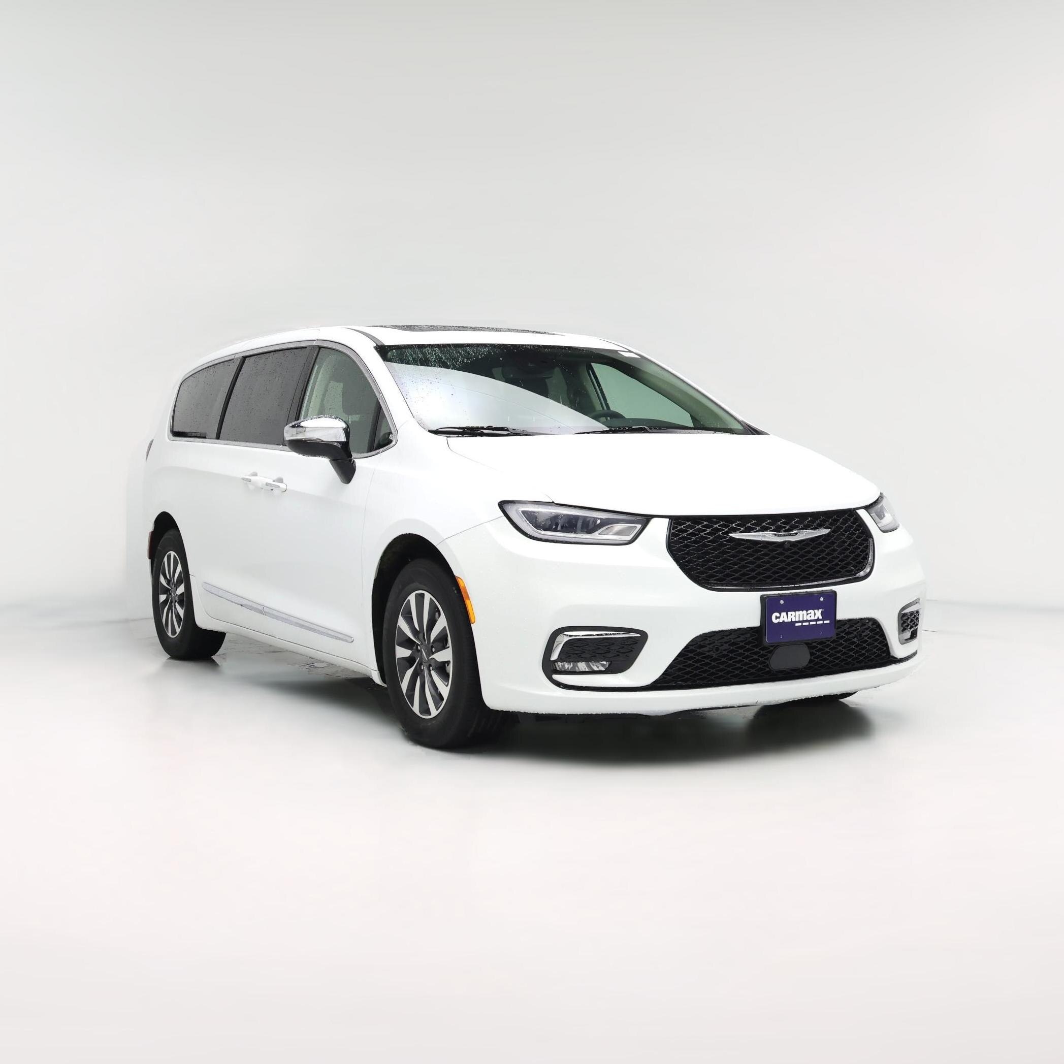 Thumbnail: 2023 Chrysler Pacifica - 1
