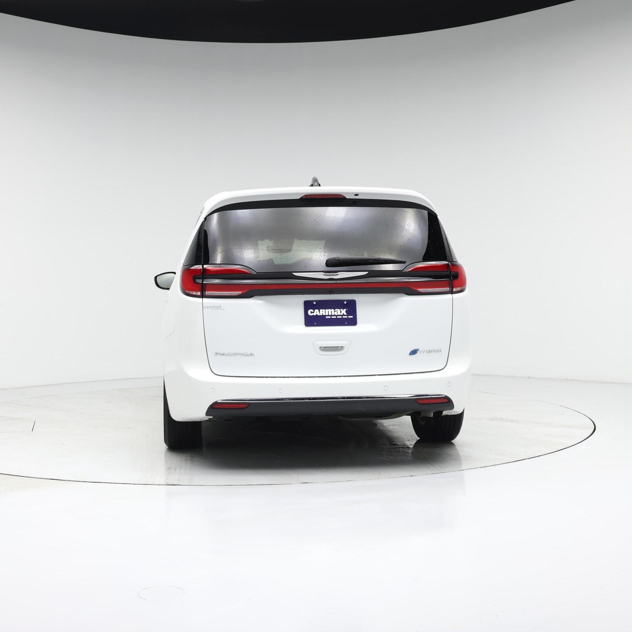 Thumbnail: 2023 Chrysler Pacifica - 6