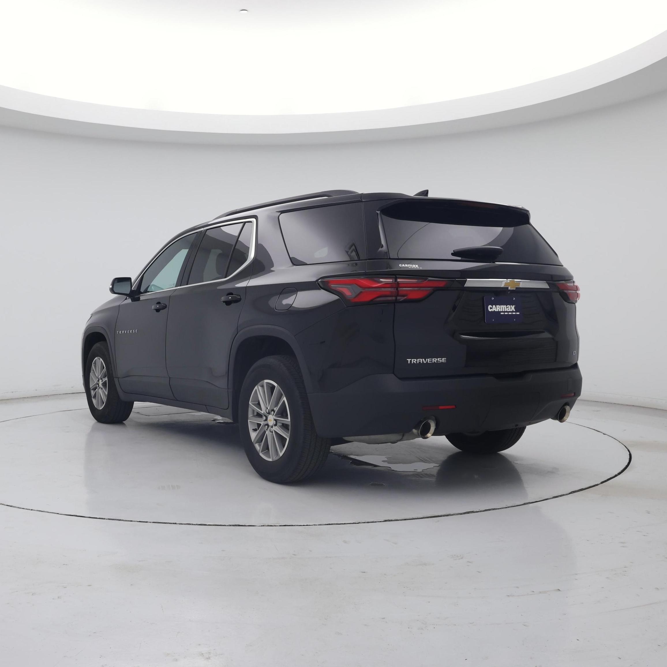 Thumbnail: 2023 Chevrolet Traverse - 2