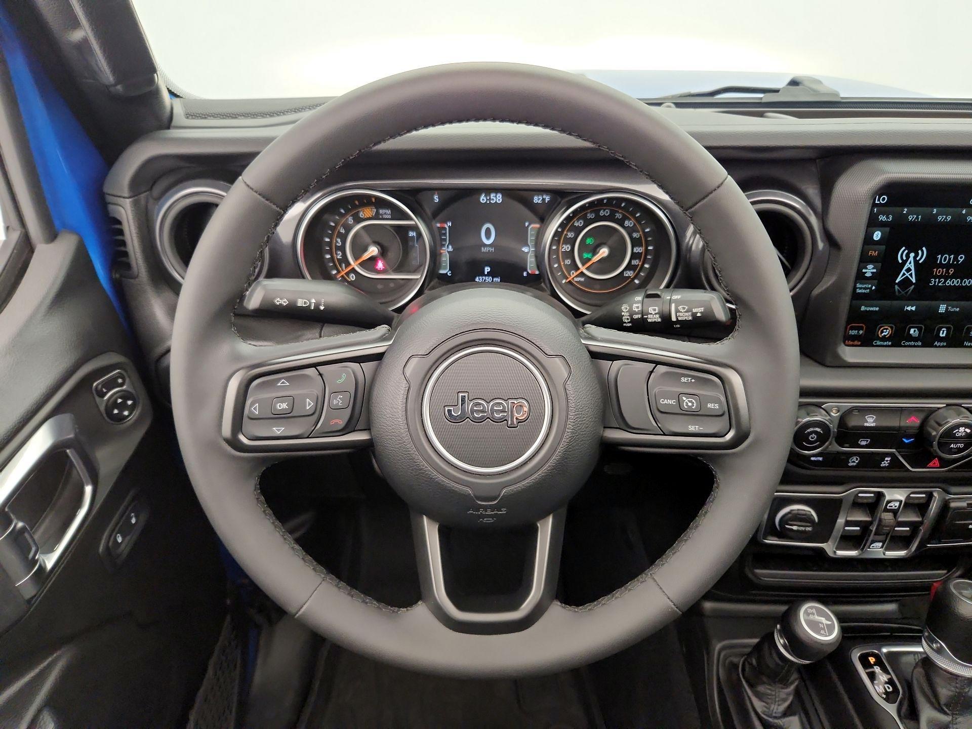 Thumbnail: 2023 Jeep Wrangler - 10
