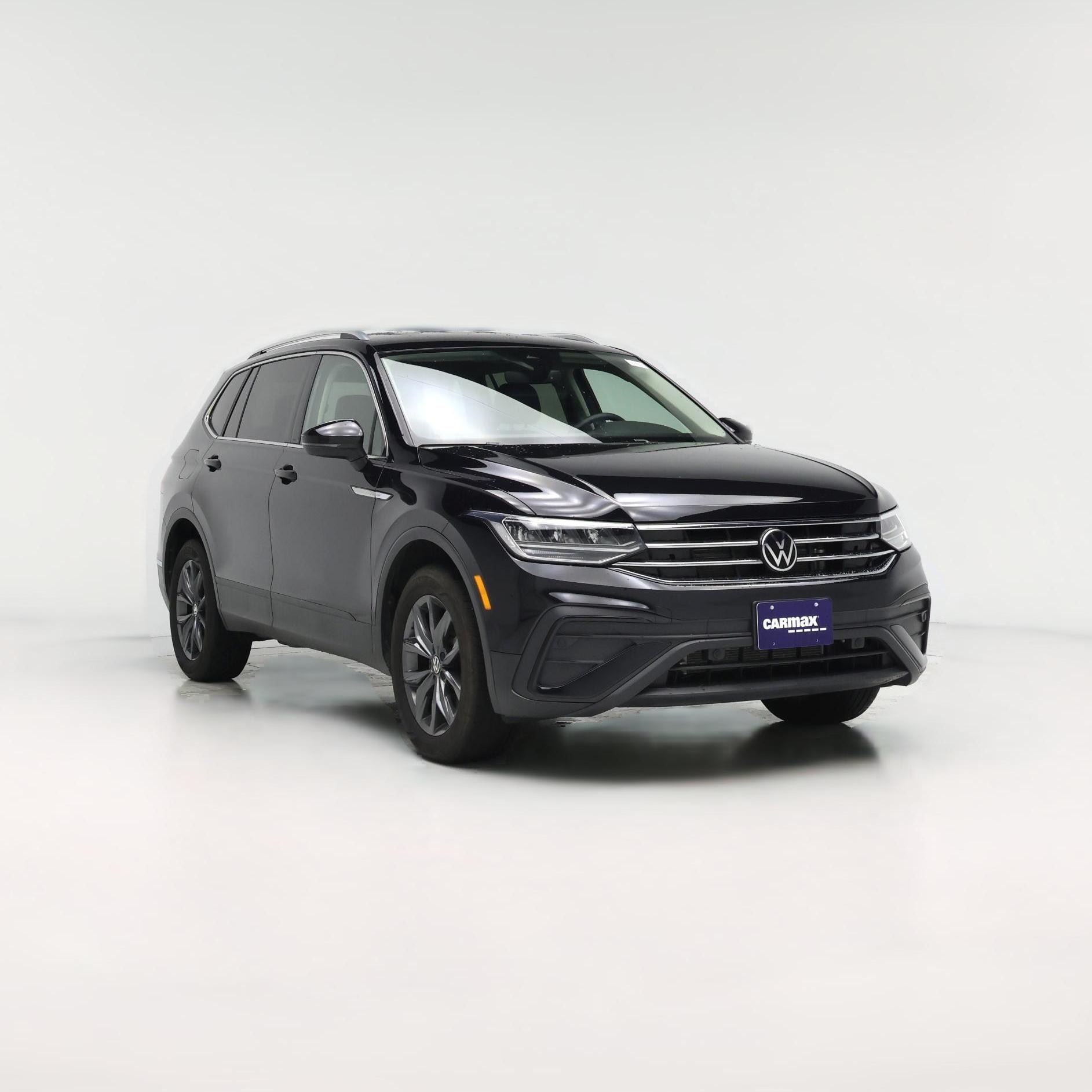 Thumbnail: 2022 Volkswagen Tiguan - 1