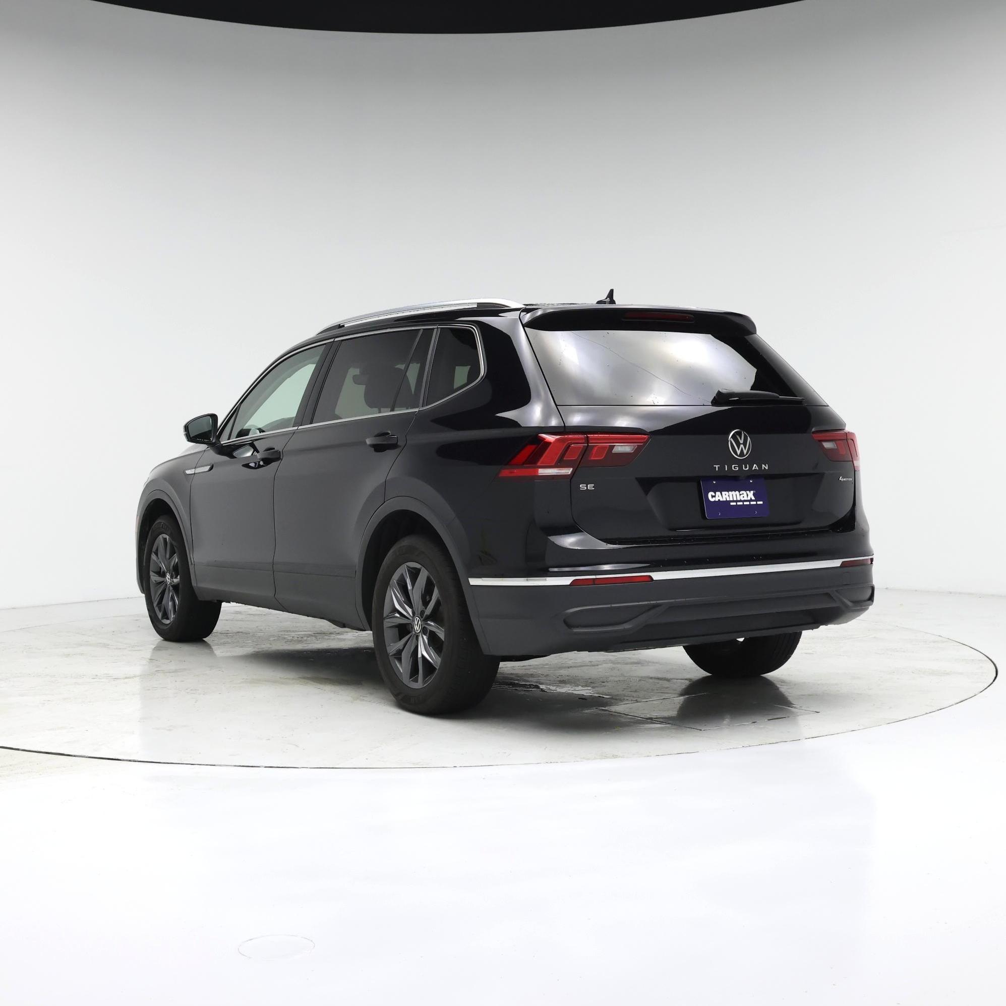 Thumbnail: 2022 Volkswagen Tiguan - 2