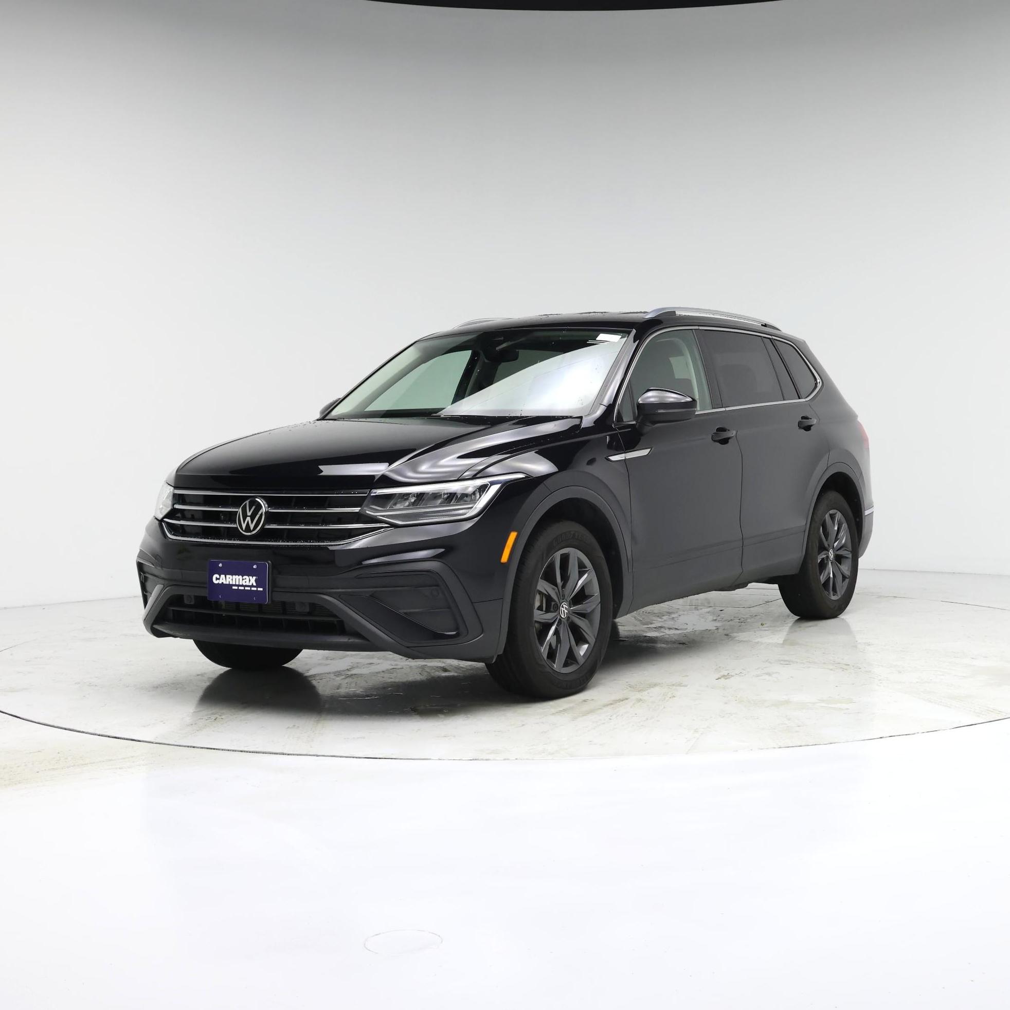 Thumbnail: 2022 Volkswagen Tiguan - 4