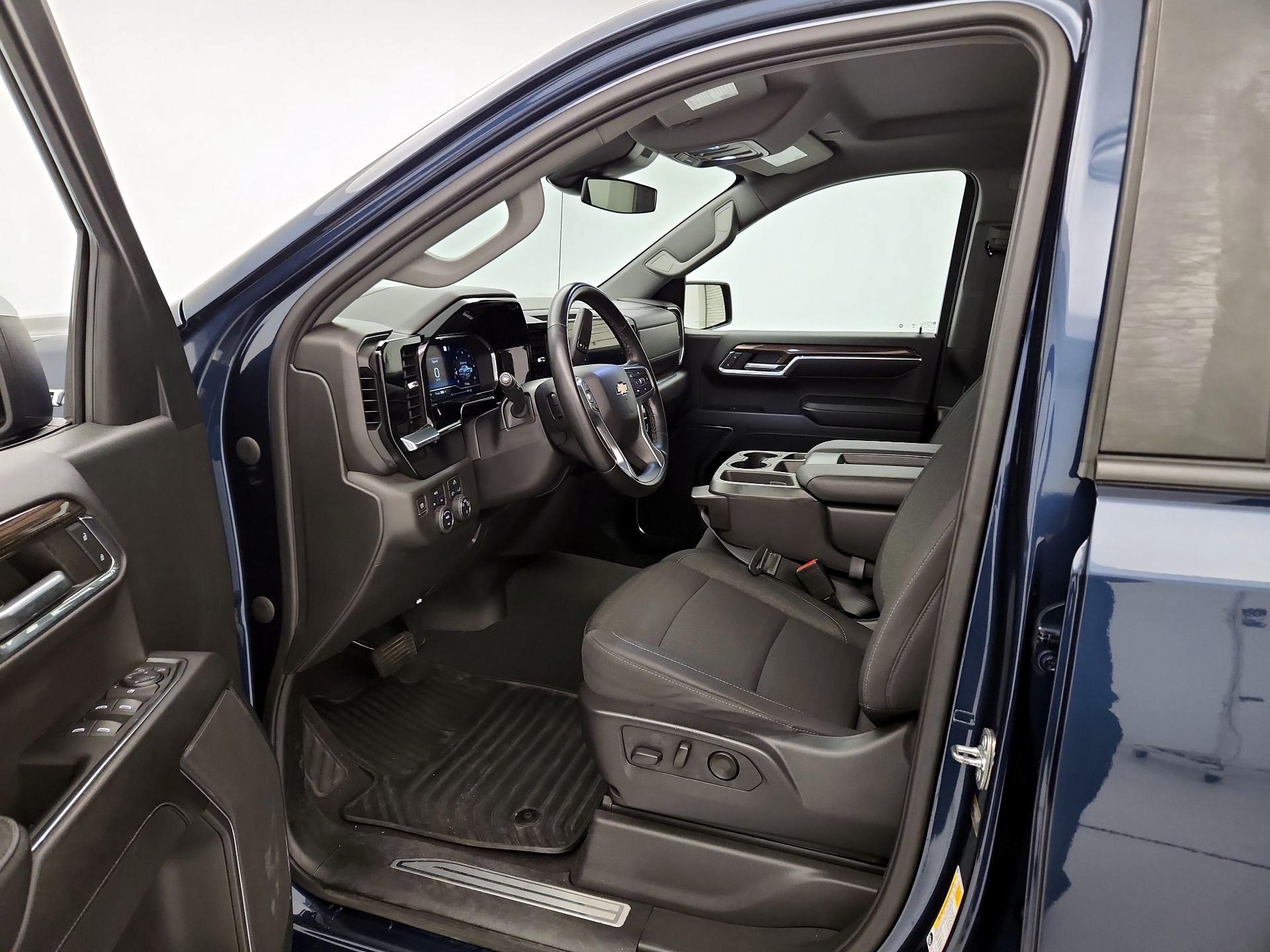 Thumbnail: 2023 Chevrolet Silverado 1500 - 11