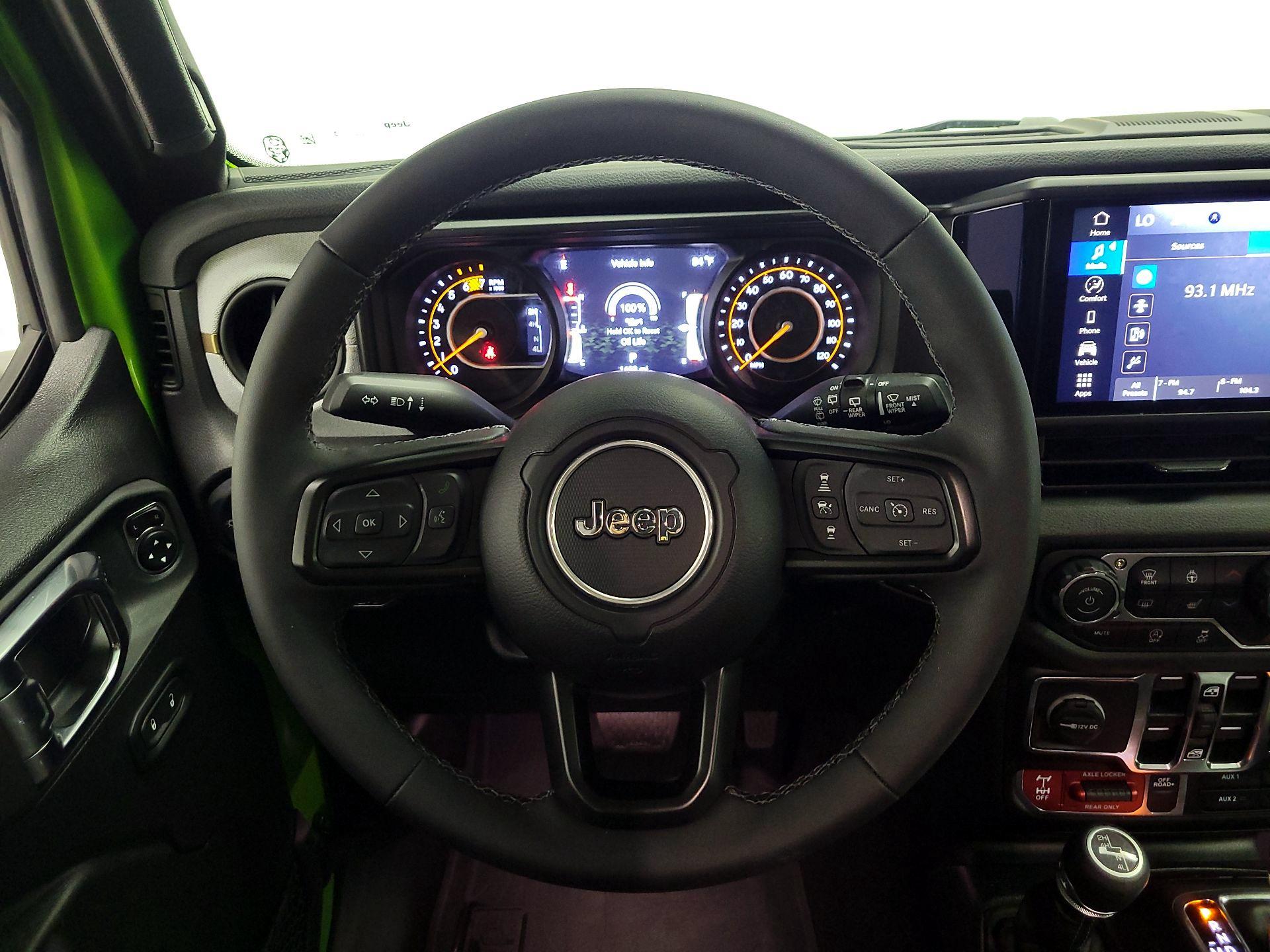 Thumbnail: 2025 Jeep Wrangler - 10