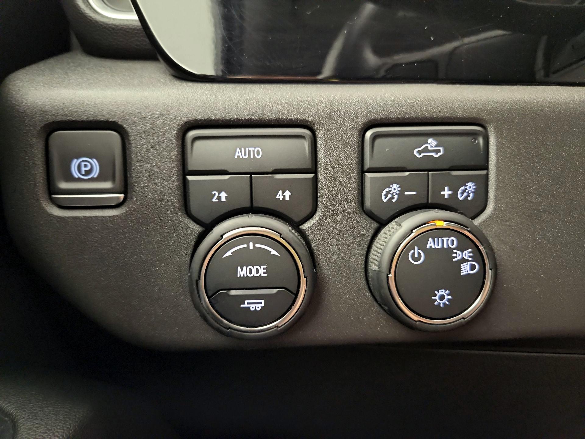 Thumbnail: 2024 Chevrolet Silverado 1500 - 13
