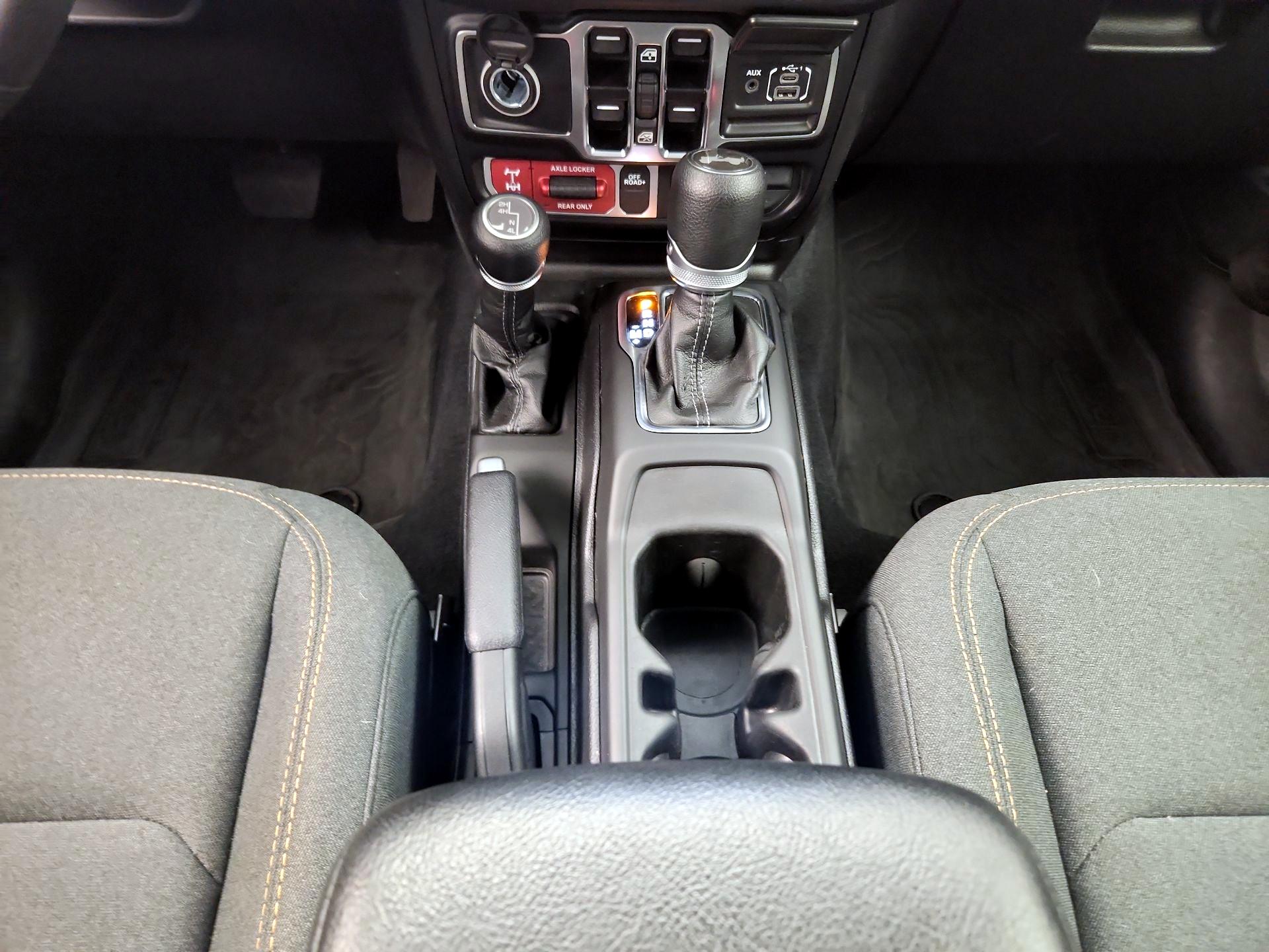 Thumbnail: 2024 Jeep Wrangler - 17