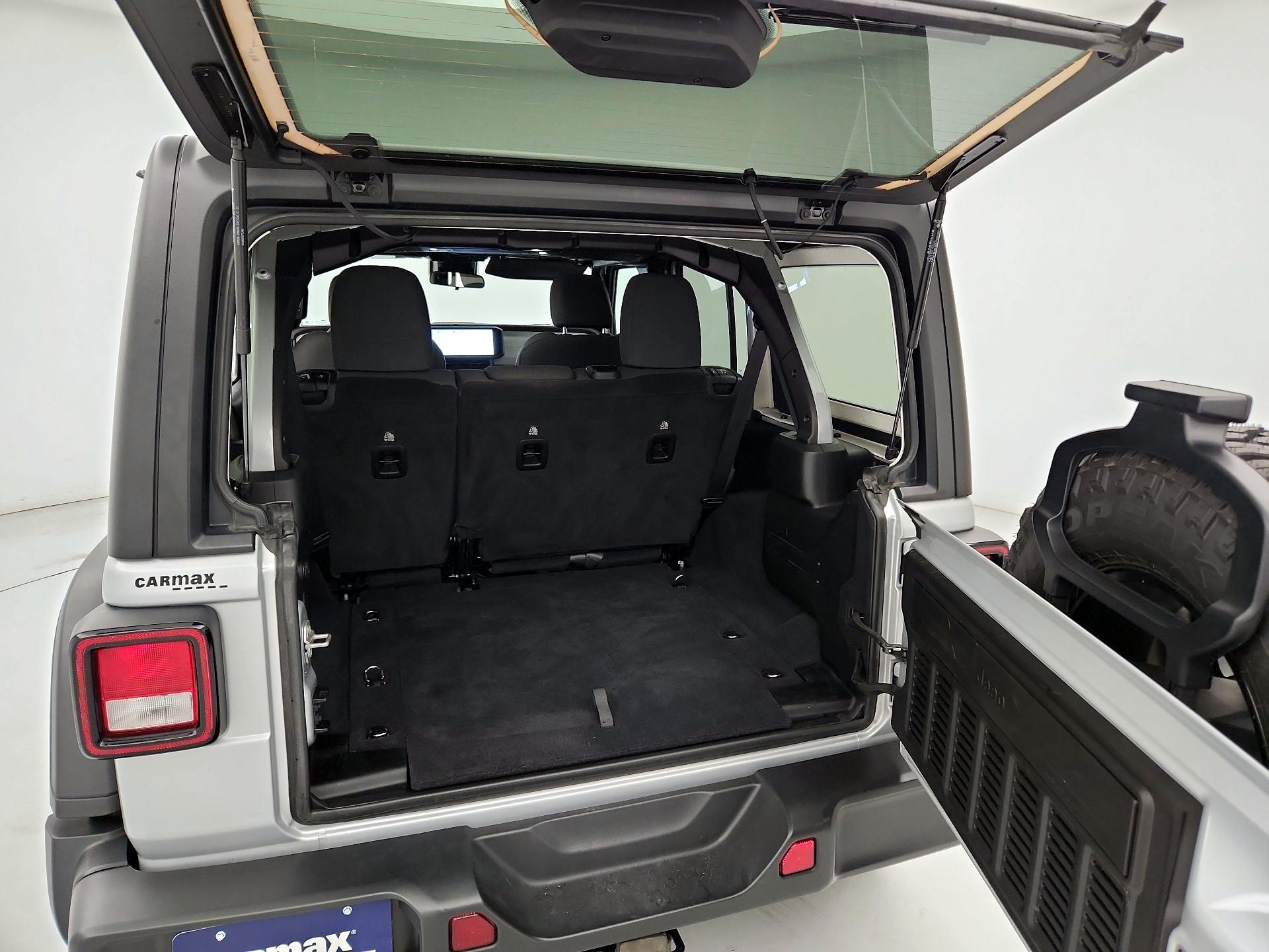 Thumbnail: 2024 Jeep Wrangler - 20