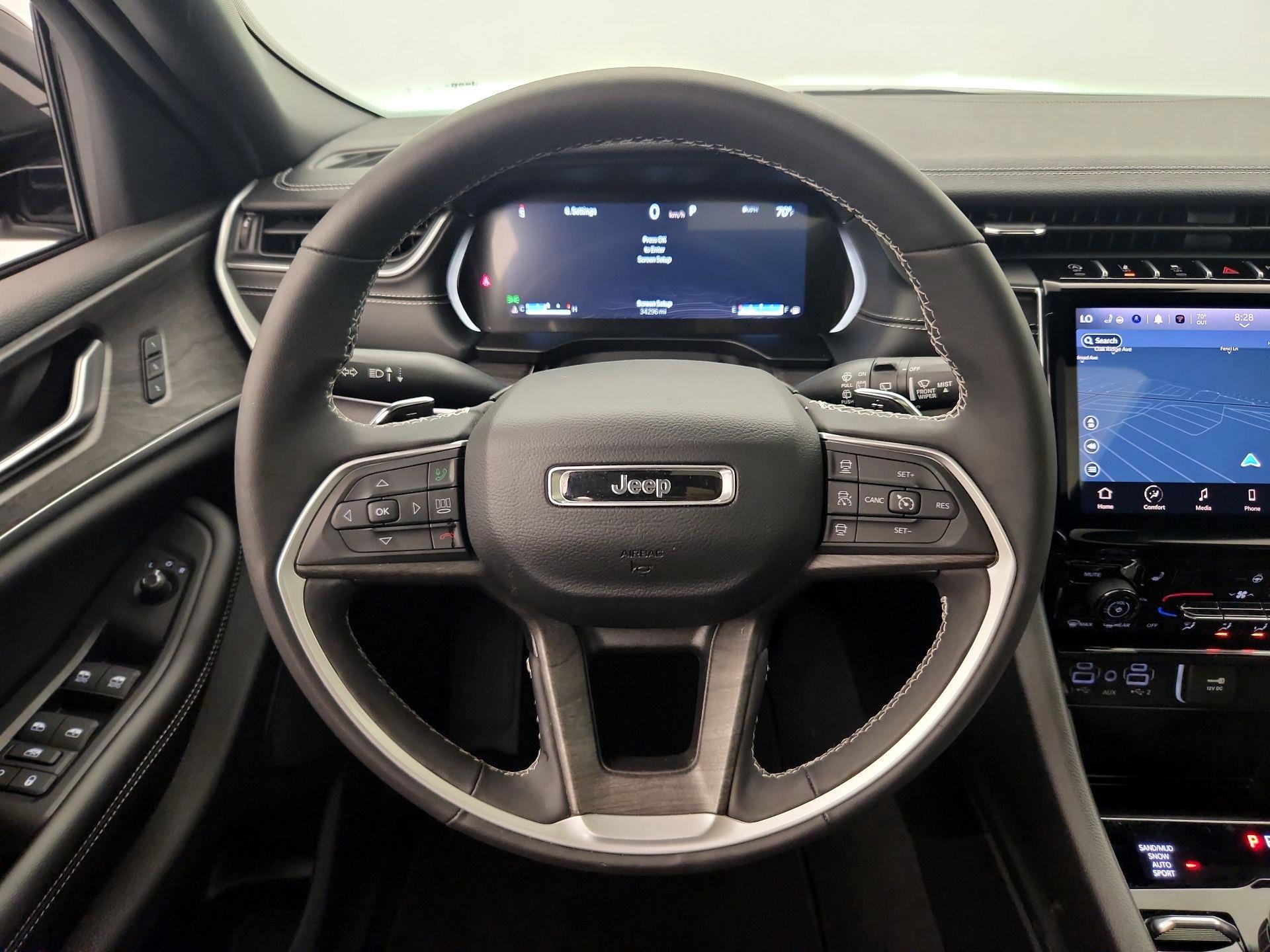 Thumbnail: 2024 Jeep Grand Cherokee - 10
