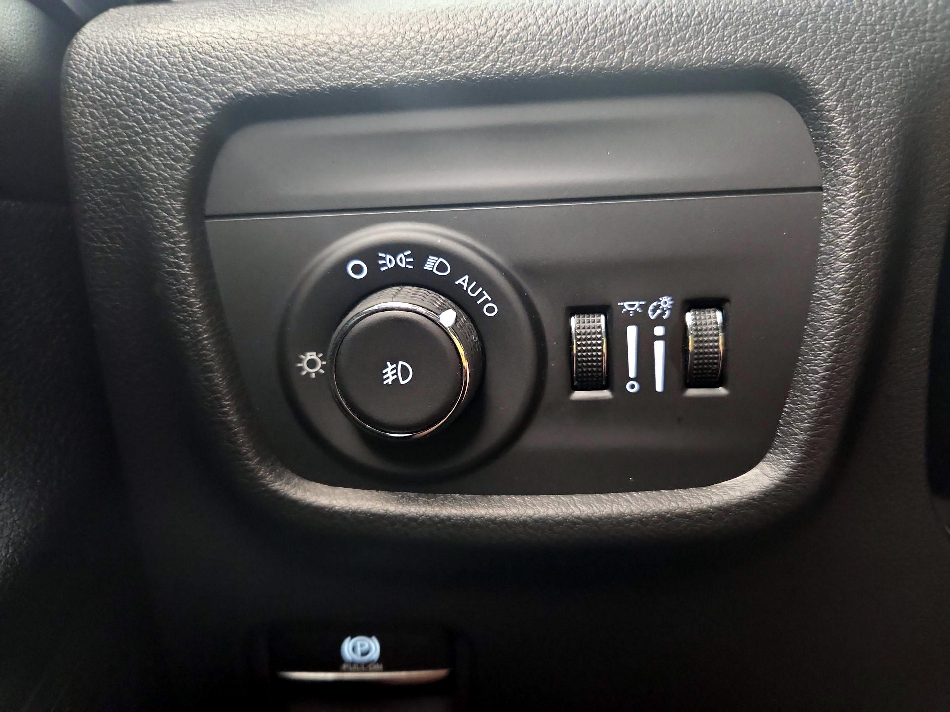 Thumbnail: 2024 Jeep Grand Cherokee - 13
