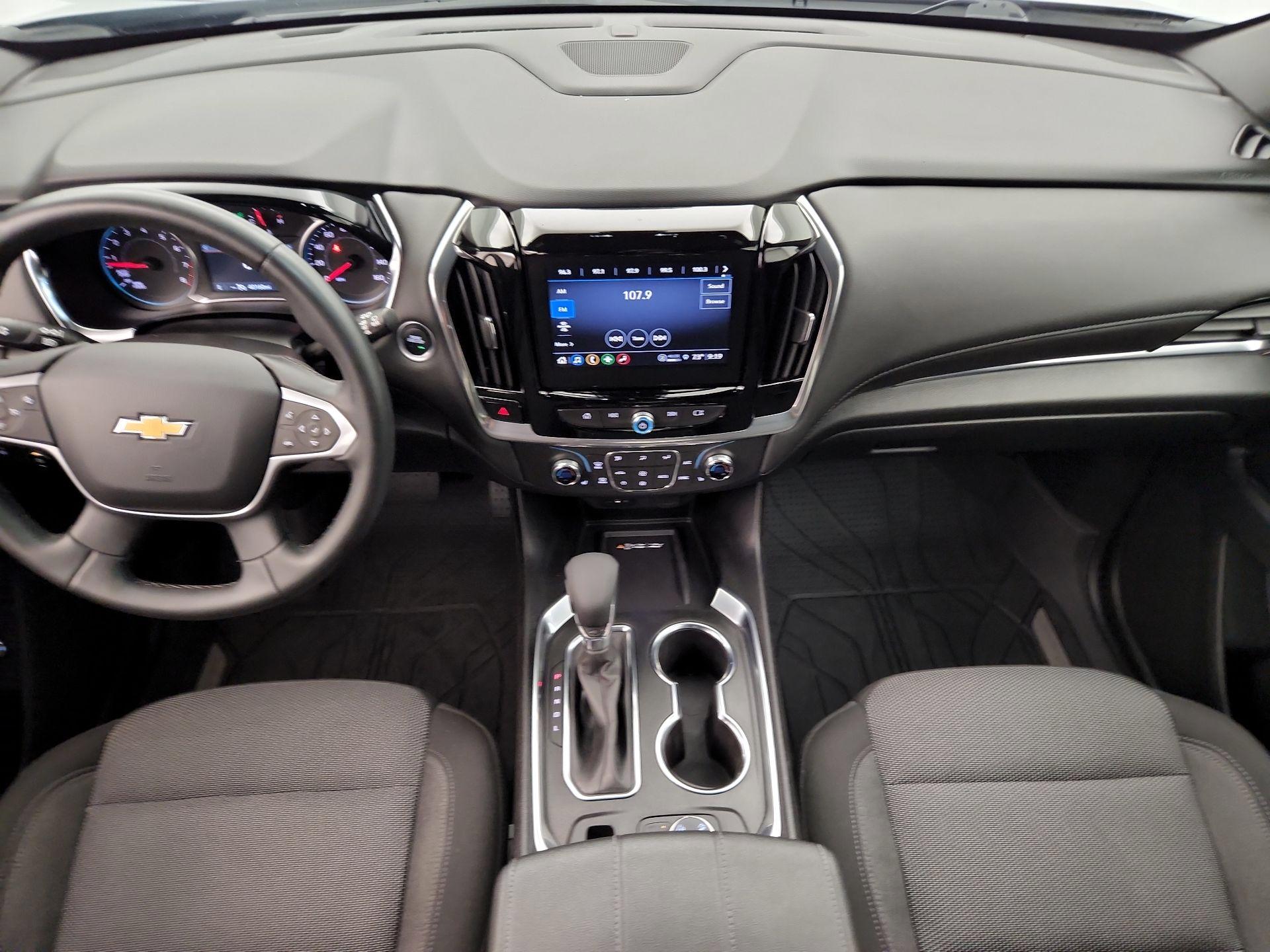 Thumbnail: 2023 Chevrolet Traverse - 9