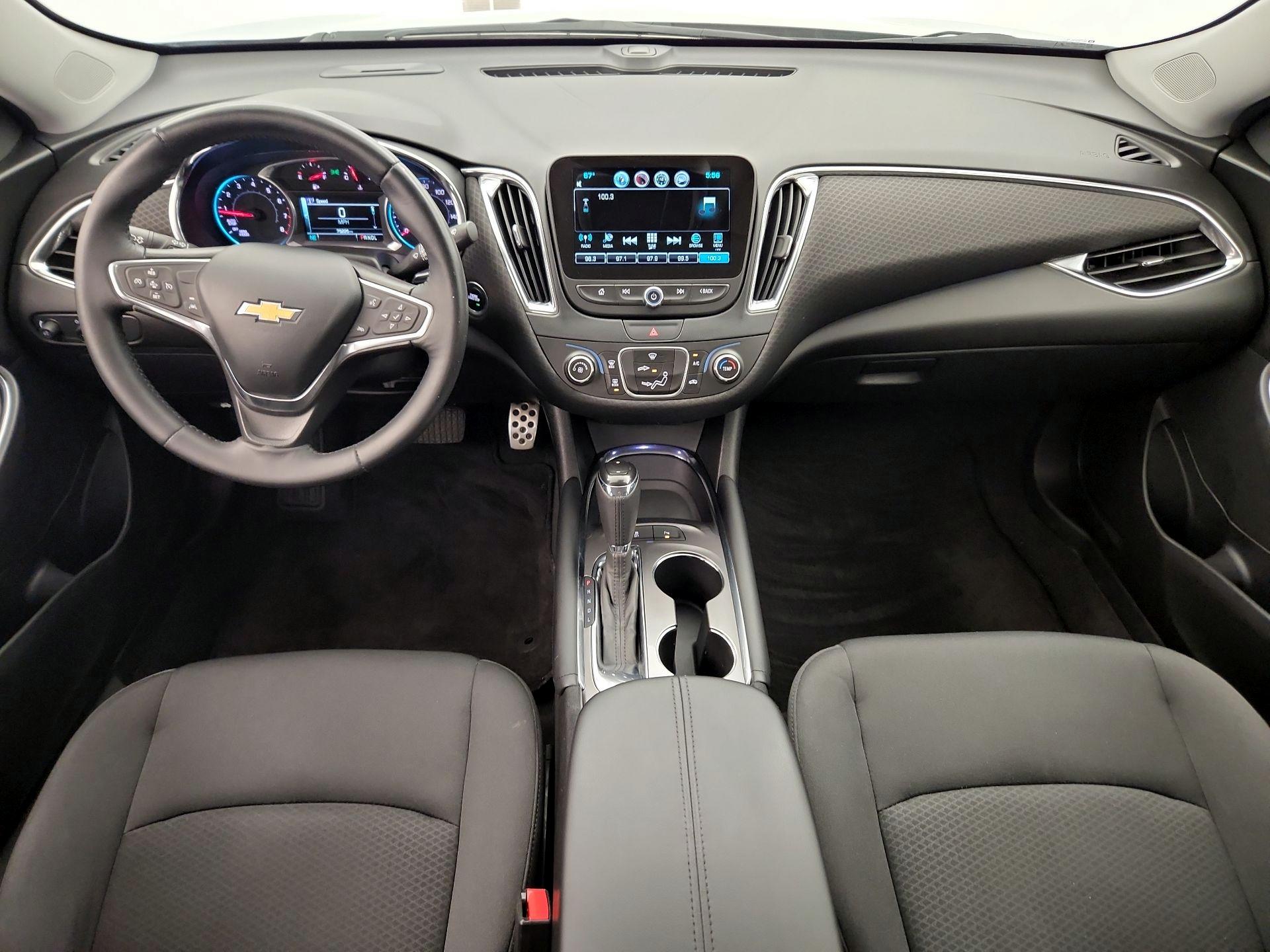 Thumbnail: 2016 Chevrolet Malibu - 9