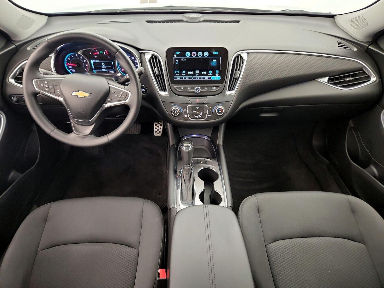 2016 Chevrolet Malibu 1LT - Photo 10