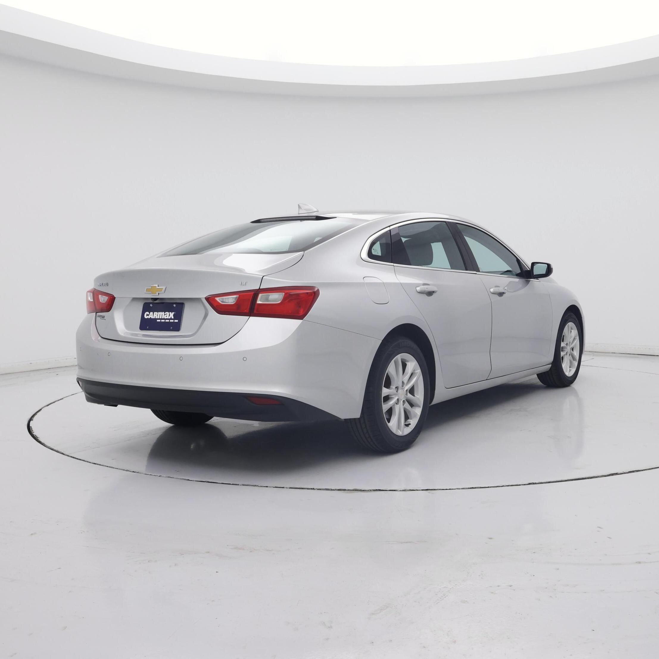 Thumbnail: 2016 Chevrolet Malibu - 8