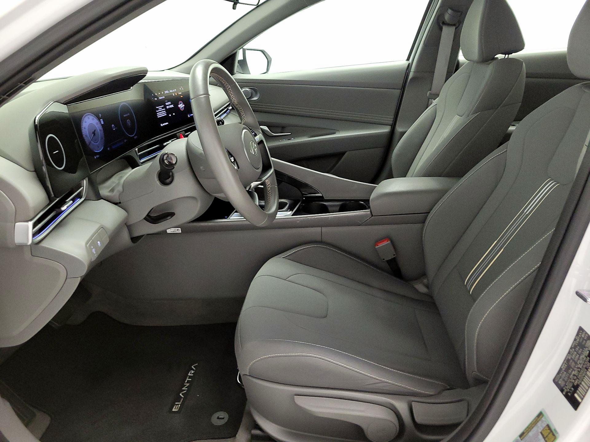 Thumbnail: 2025 Hyundai Elantra - 11