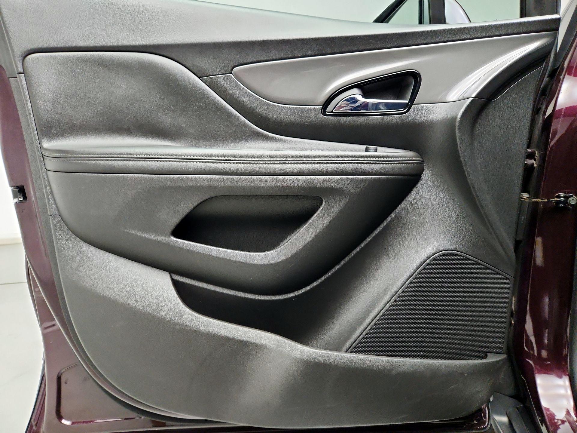 Thumbnail: 2018 Buick Encore - 10