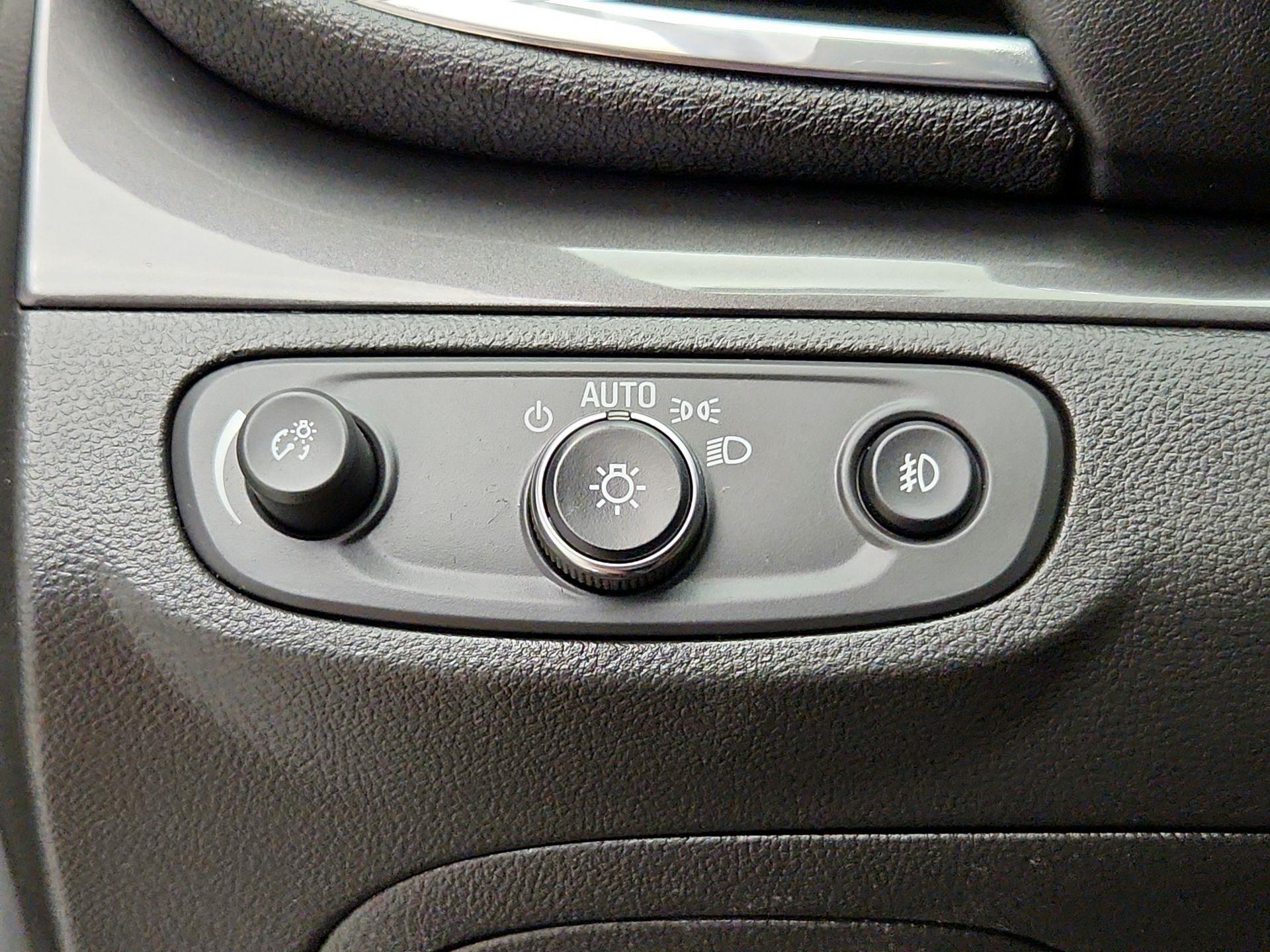Thumbnail: 2018 Buick Encore - 11