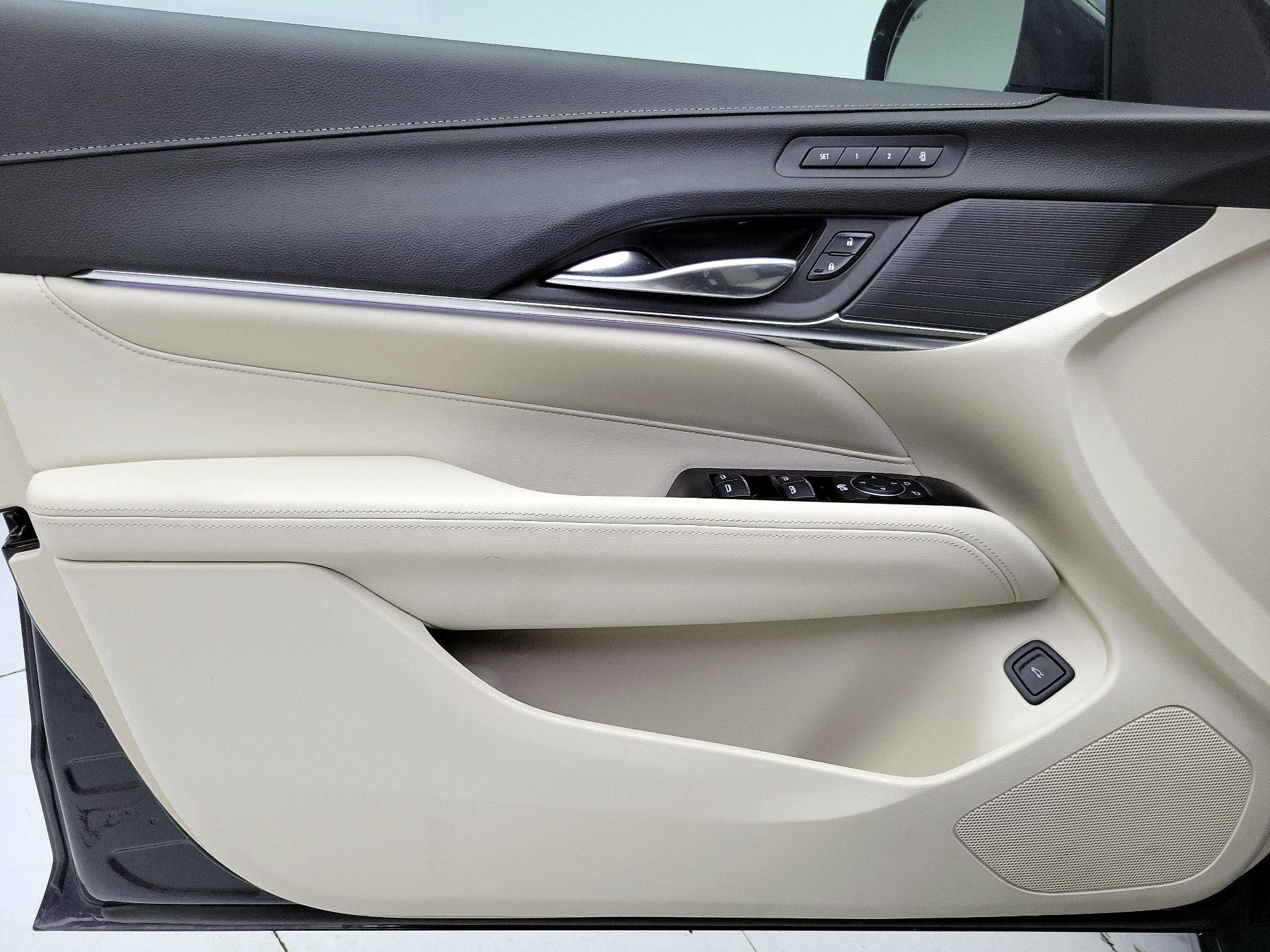 Thumbnail: 2025 Cadillac CT4 - 12