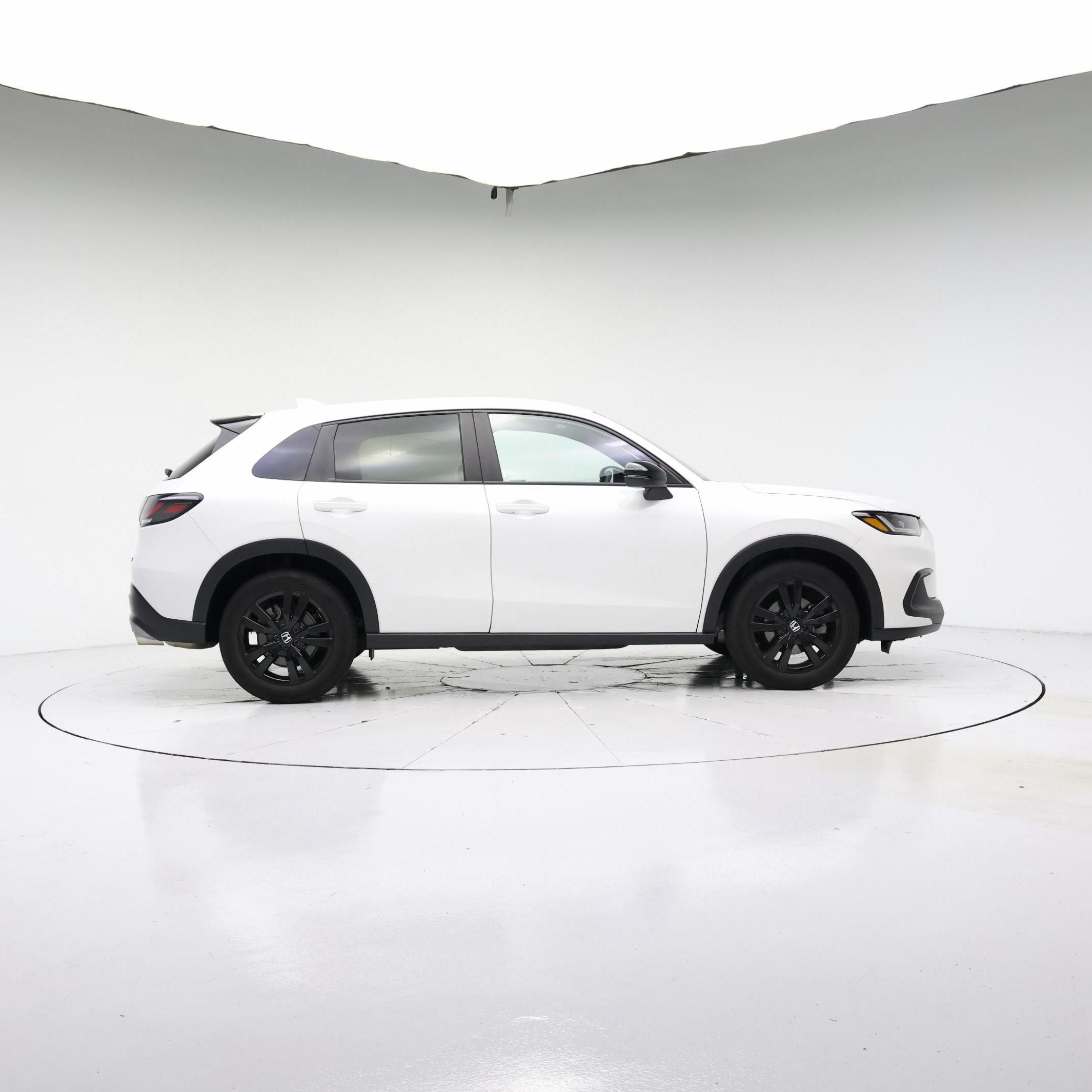 Thumbnail: 2026 Honda HR-V - 3