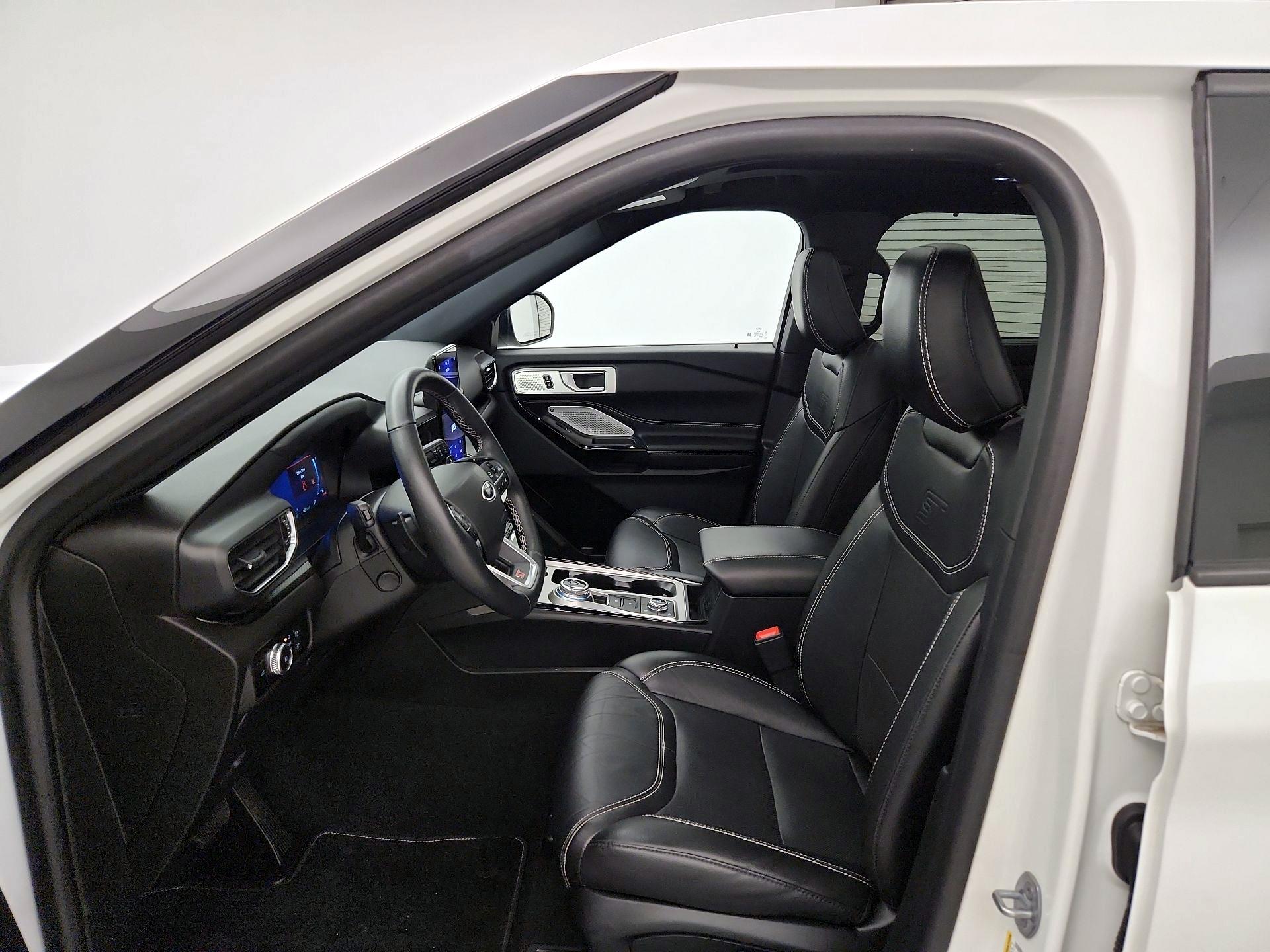 Thumbnail: 2022 Ford Explorer - 11