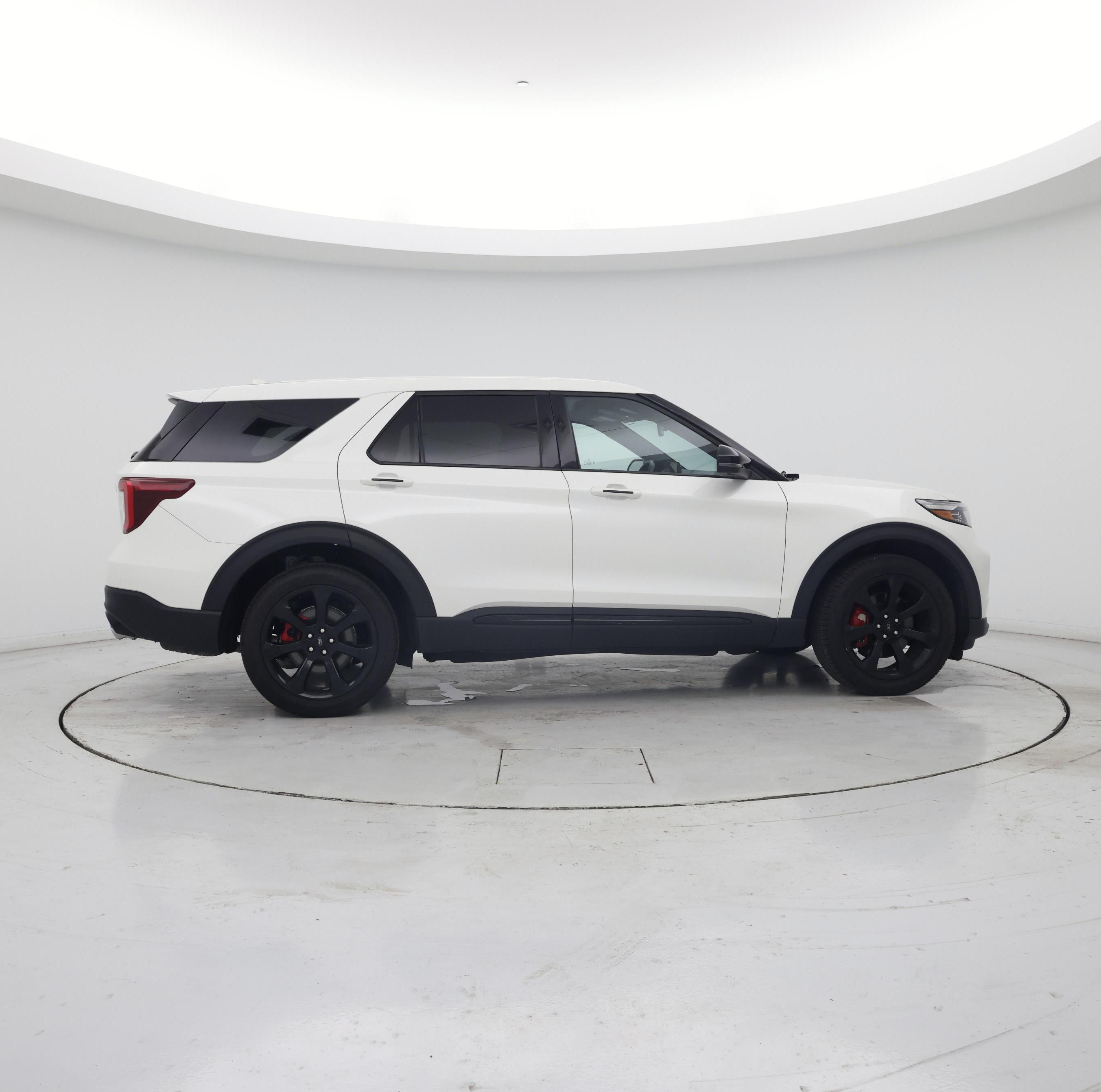 Thumbnail: 2022 Ford Explorer - 7