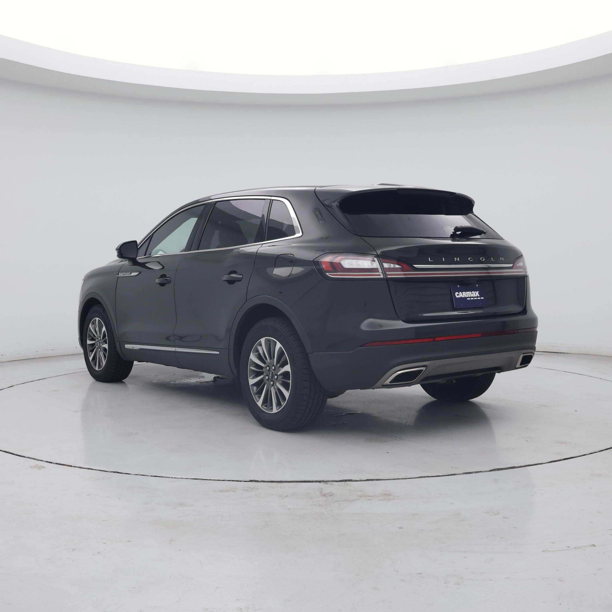Thumbnail: 2022 Lincoln Nautilus - 2
