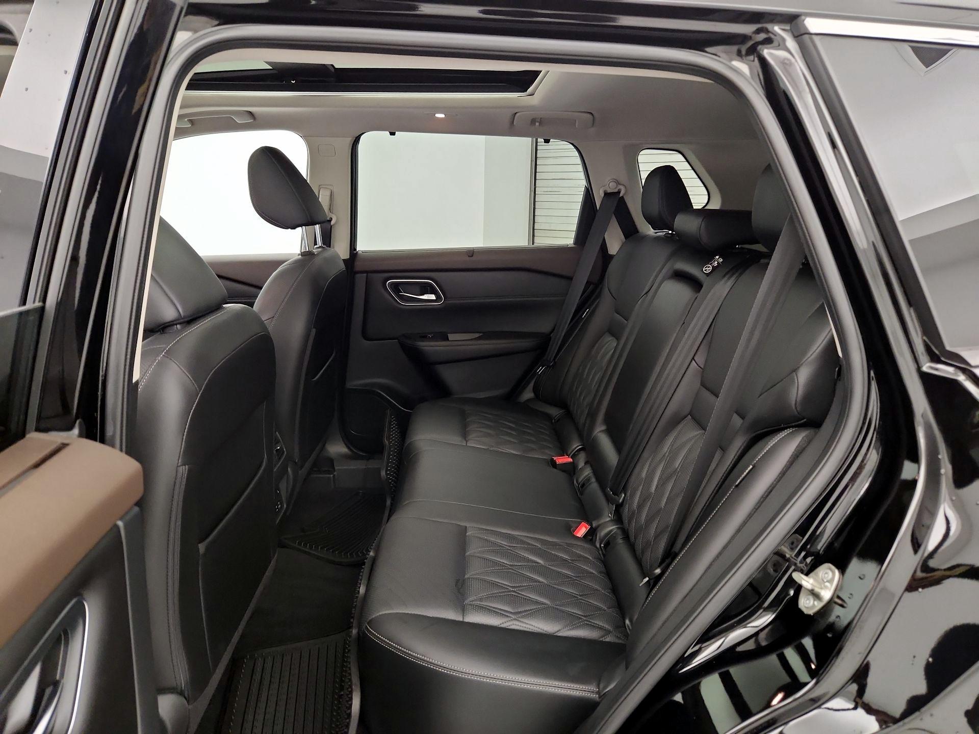 Thumbnail: 2021 Nissan Rogue - 20